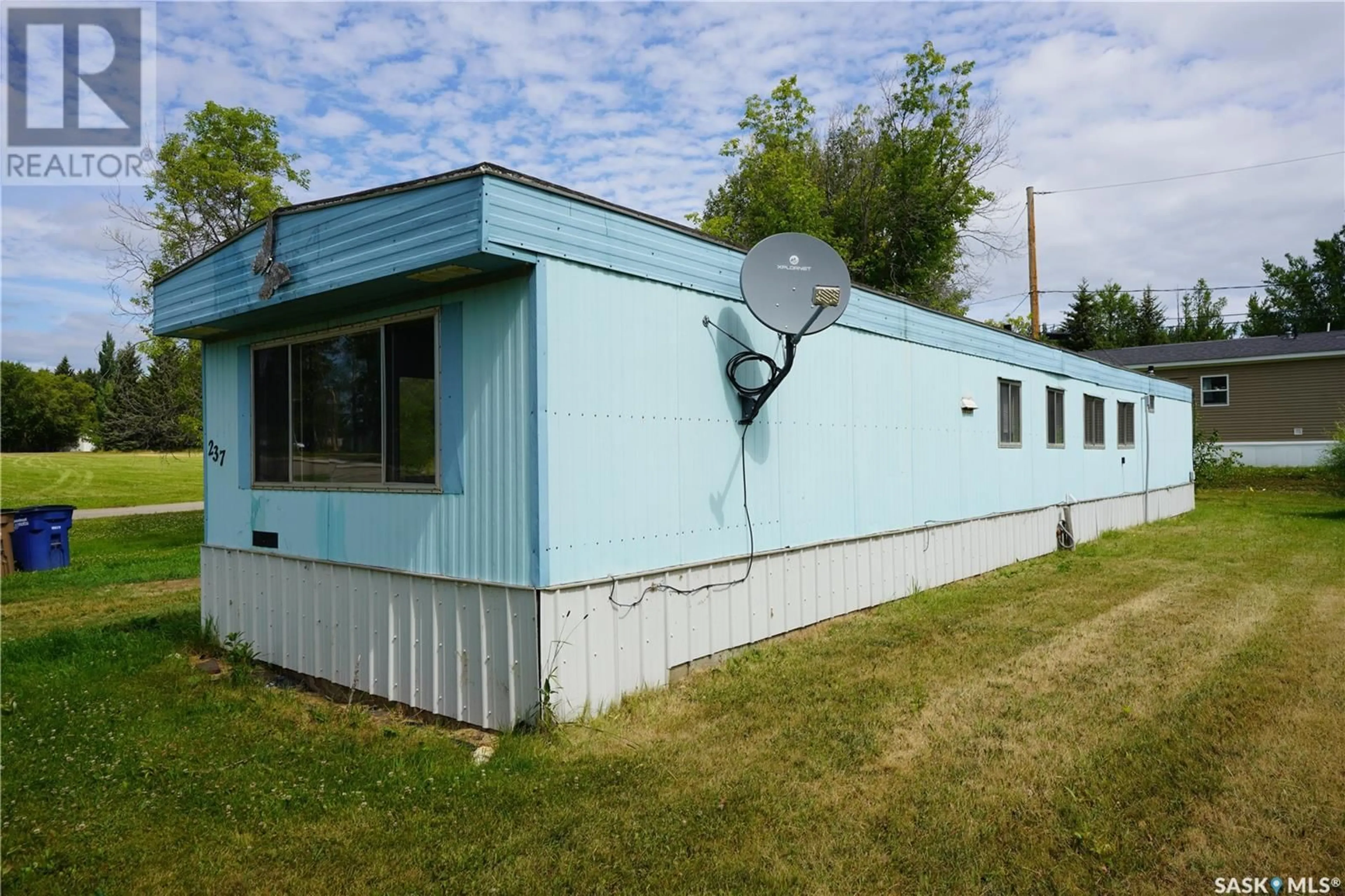 Home with vinyl exterior material, building for 237 1ST AVENUE, Big River Saskatchewan S0J0E0