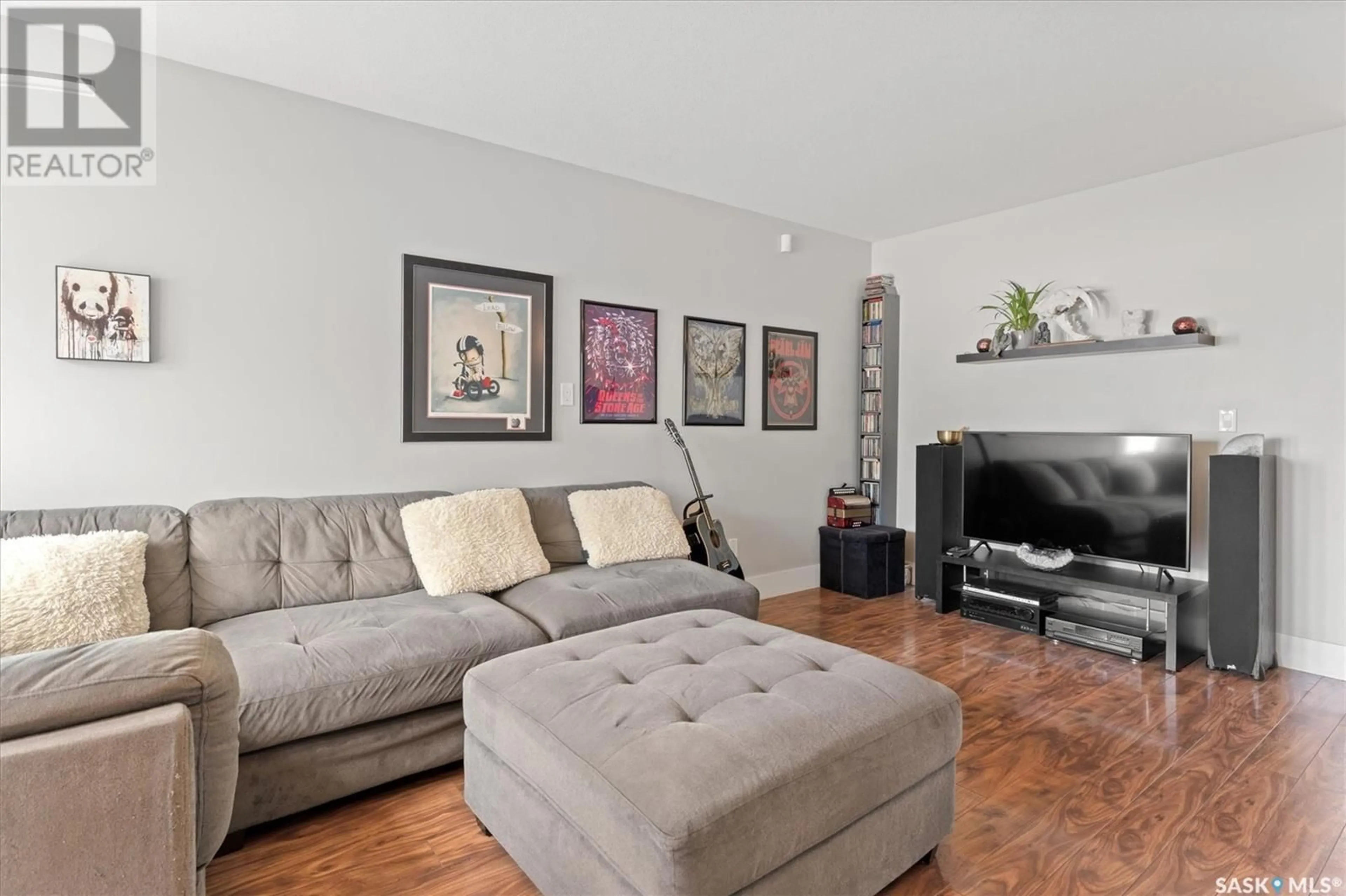 Living room with furniture, unknown for 848 7TH STREET, Martensville Saskatchewan S0K2T1