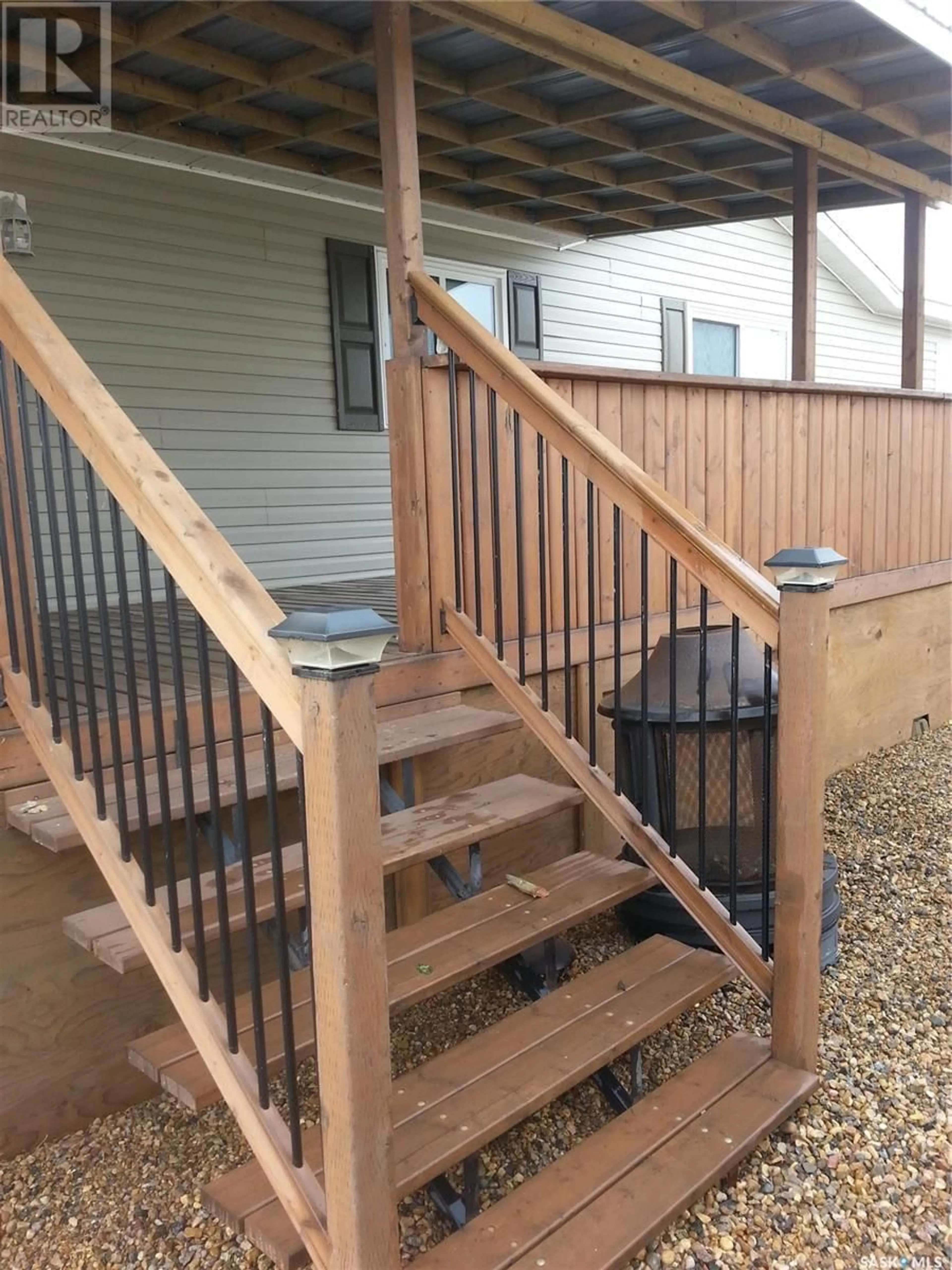 Patio, street for 15 MEADOWLARK MEAS, Riverhurst Saskatchewan S0H3P0