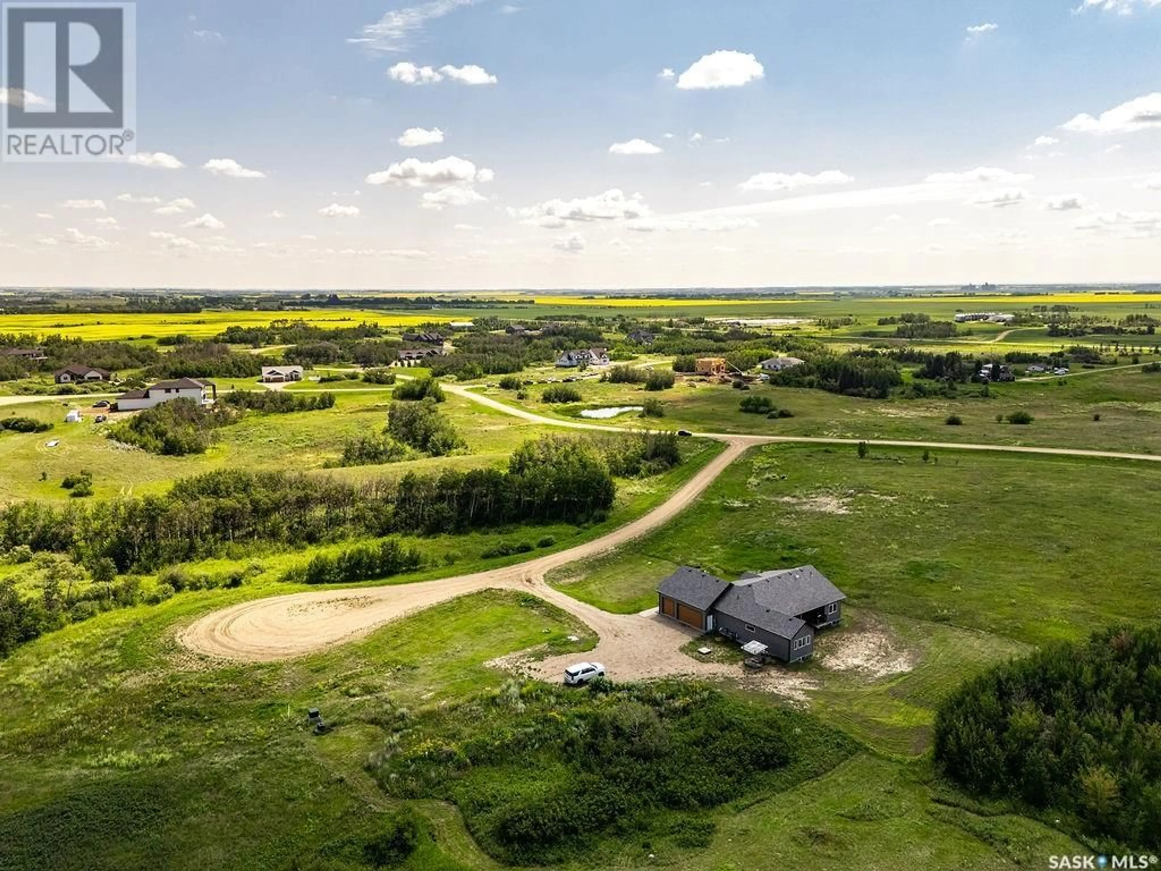 A pic from outside/outdoor area/front of a property/back of a property/a pic from drone, unknown for 10 APPLEWOOD PLACE, Corman Park Rm No. 344 Saskatchewan S7V0X4