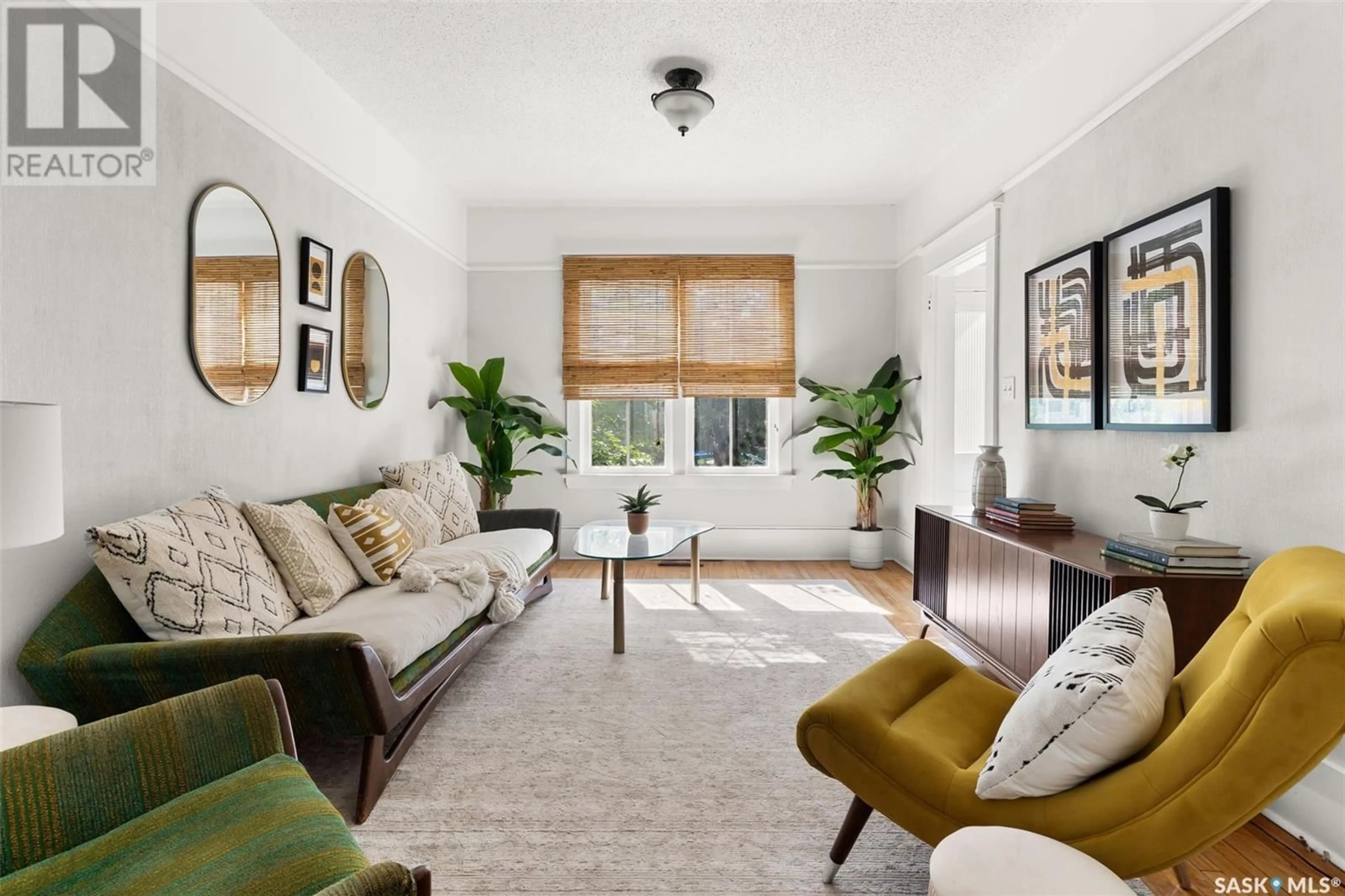 Living room with furniture, unknown for 2337 CAMERON STREET, Regina Saskatchewan S4T2W2