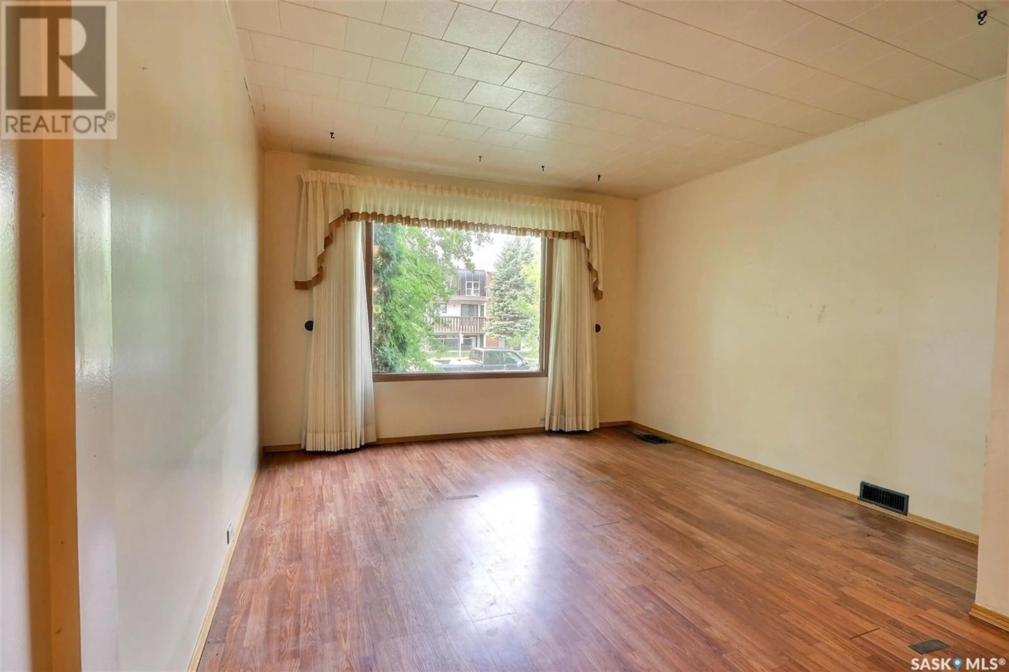 A pic of a room for 313 11TH STREET, Prince Albert Saskatchewan S6V1A6