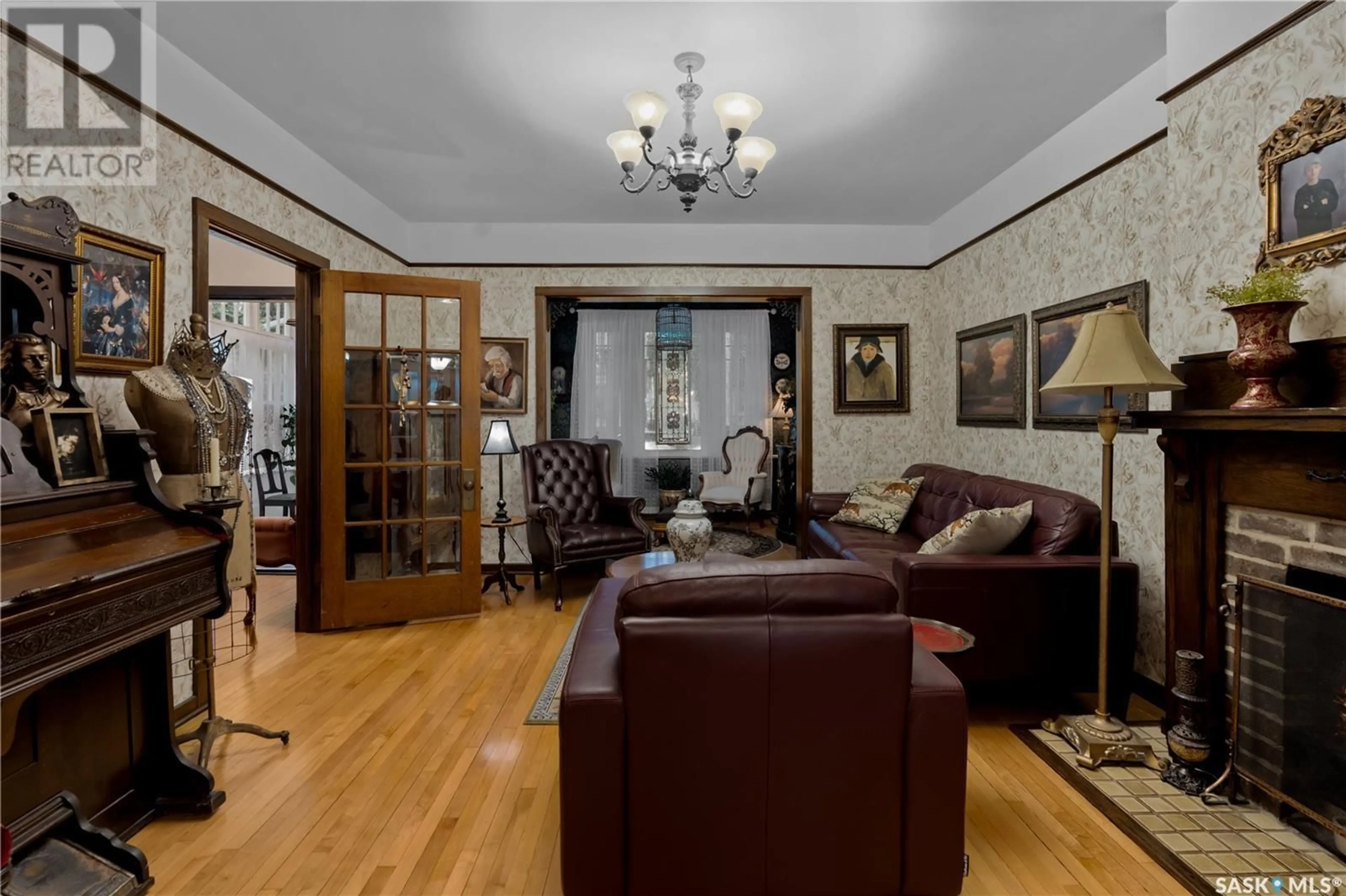 Living room with furniture, unknown for 2852 RAE STREET, Regina Saskatchewan S4S1R3