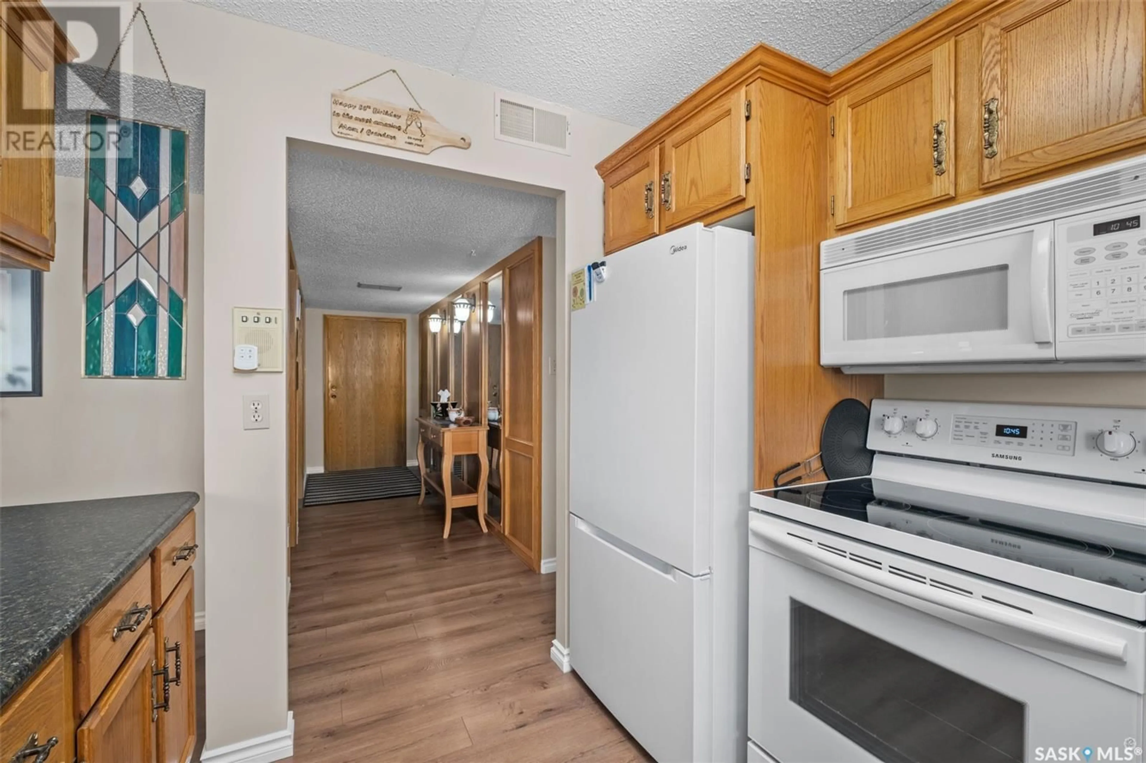 Standard kitchen, unknown for 2A - 516 RIVER STREET, Prince Albert Saskatchewan S6V0A6