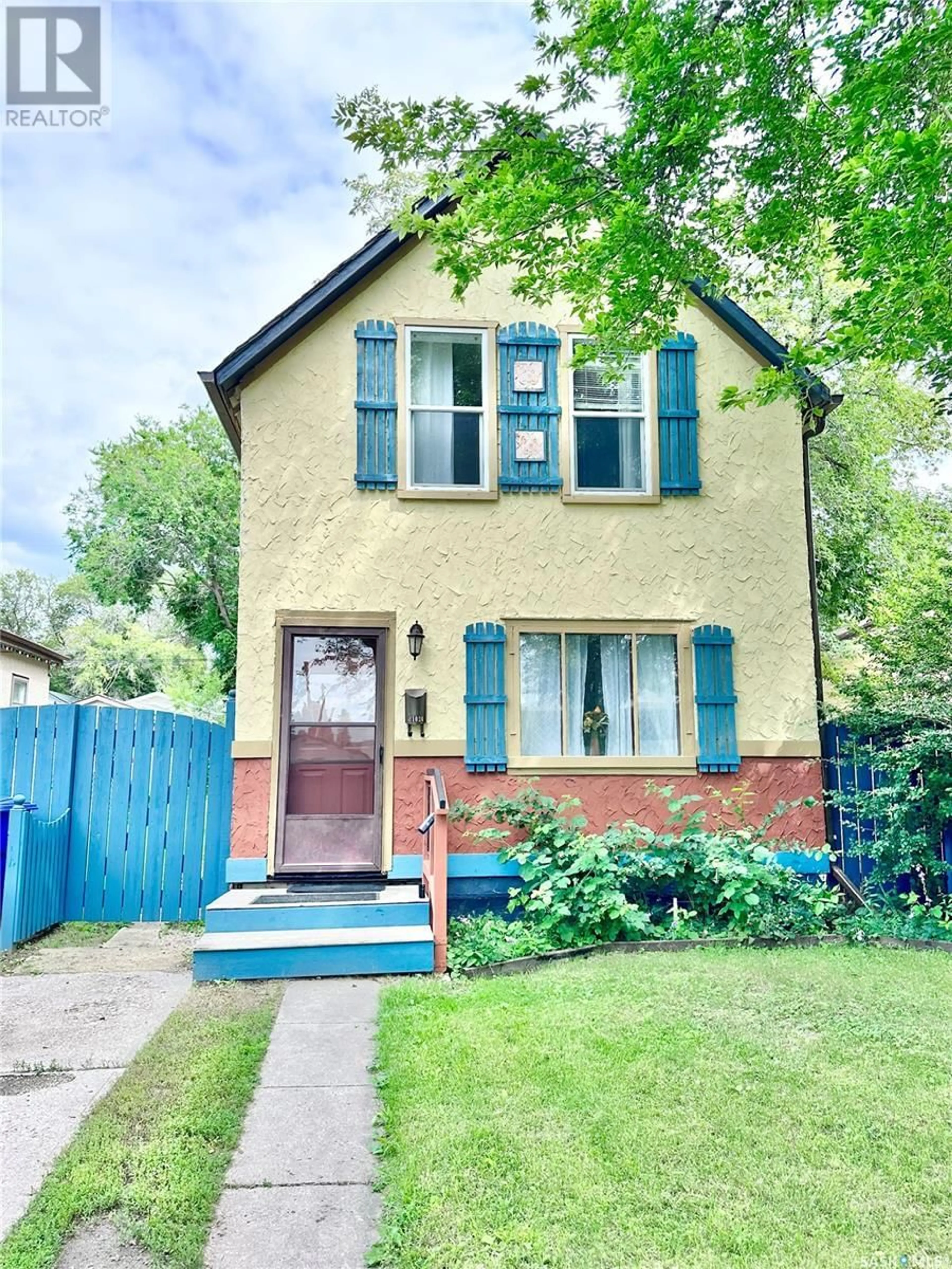 Home with brick exterior material, street for 1026 L AVENUE, Saskatoon Saskatchewan S7L2R8