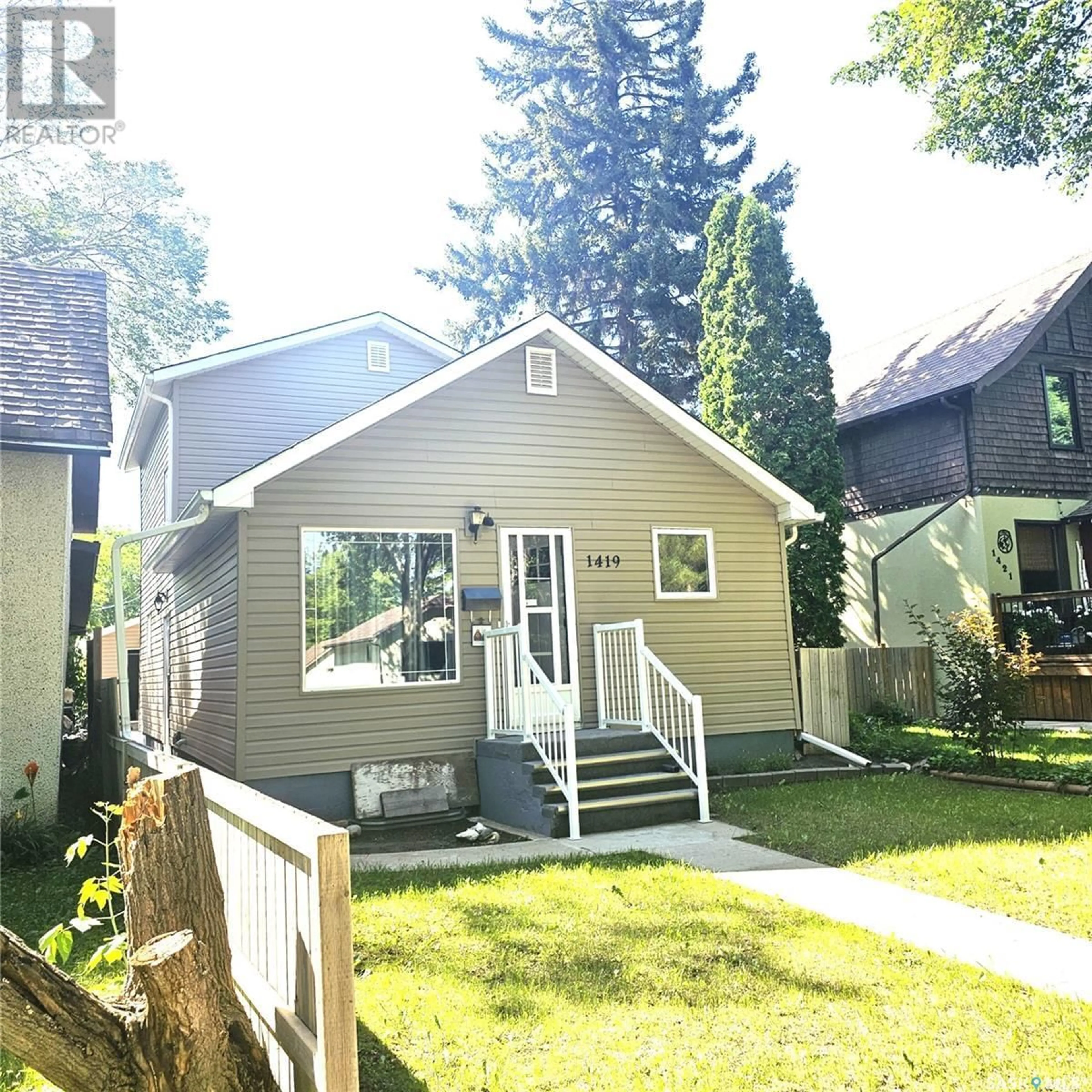 Unknown for 1419 E AVENUE N, Saskatoon Saskatchewan S7L1T7