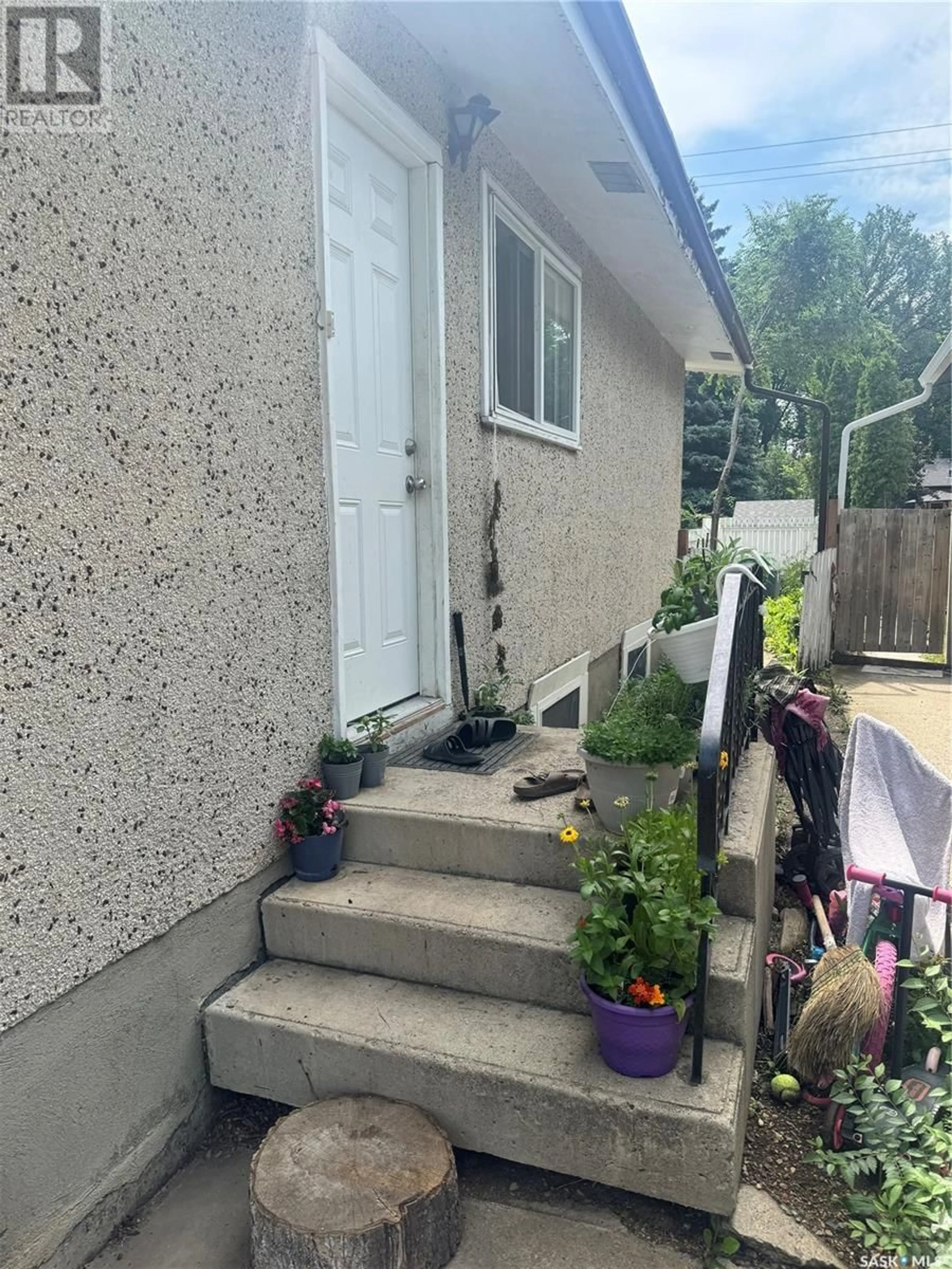 Unknown for 2816 7TH STREET, Saskatoon Saskatchewan S7H1B3