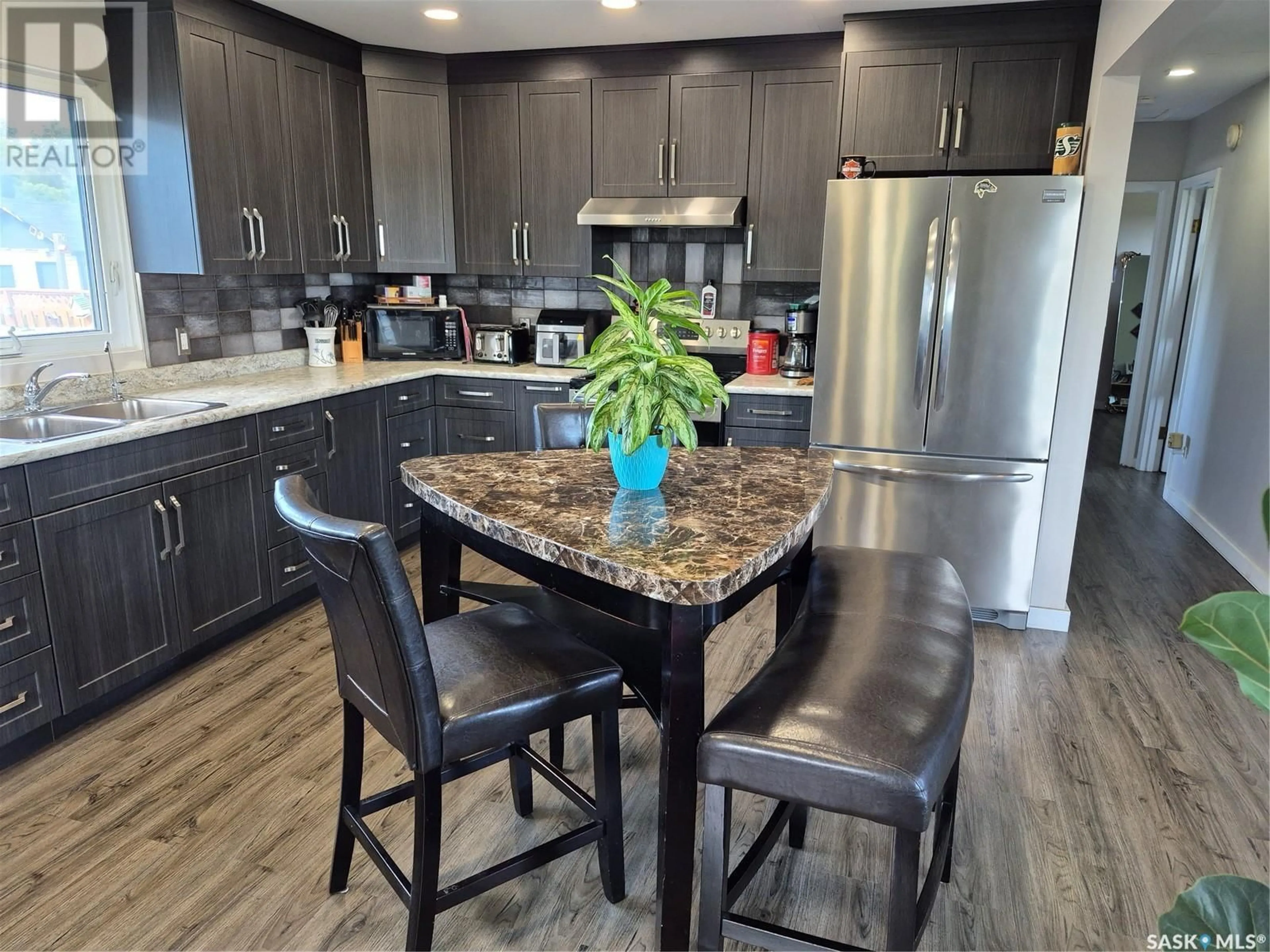 Open concept kitchen, unknown for 111 RAILWAY AVENUE, Hafford Saskatchewan S0J1A0