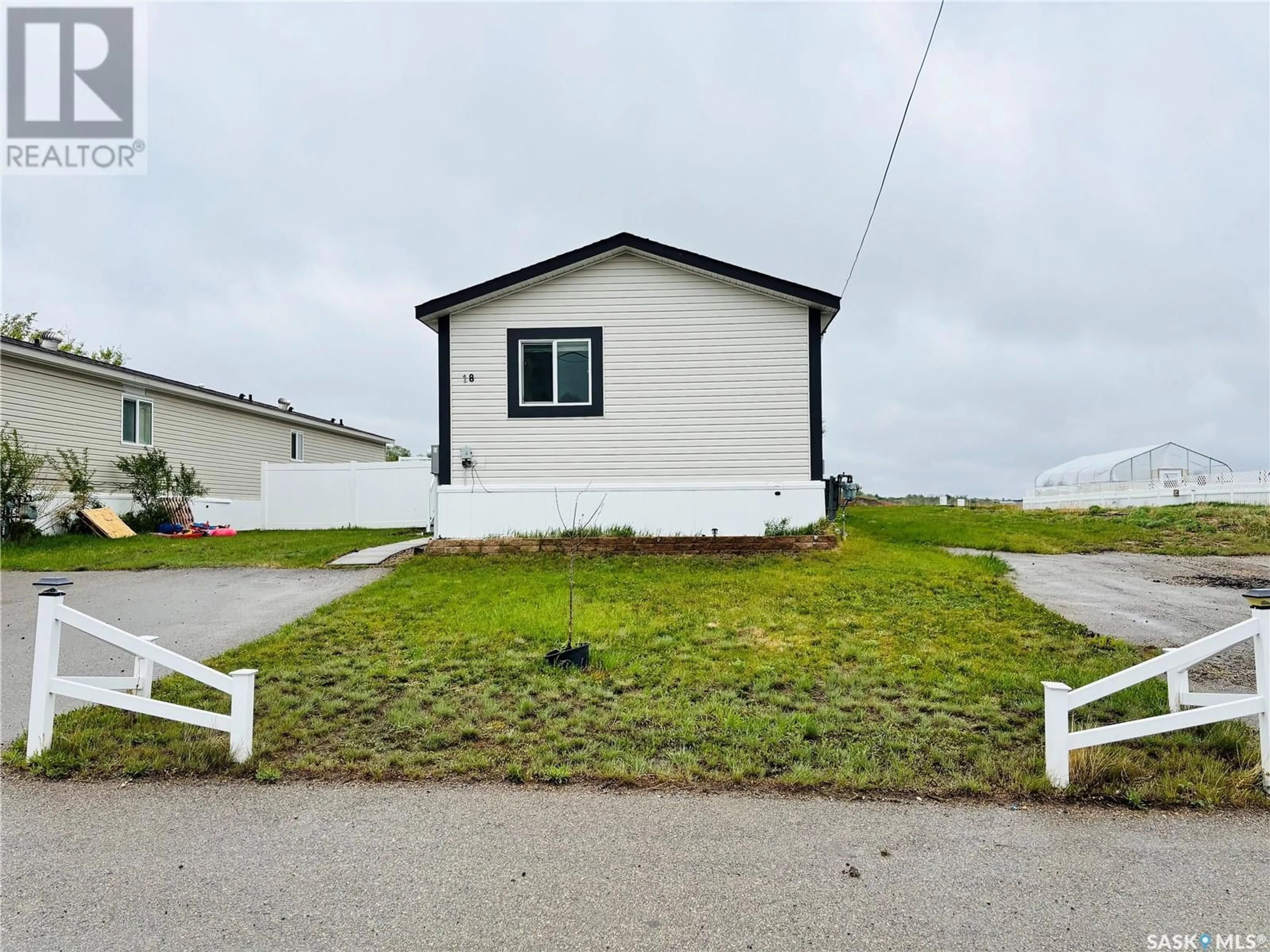 Unknown for 18 2004 ALICE ROAD, Estevan Saskatchewan S4A3A7