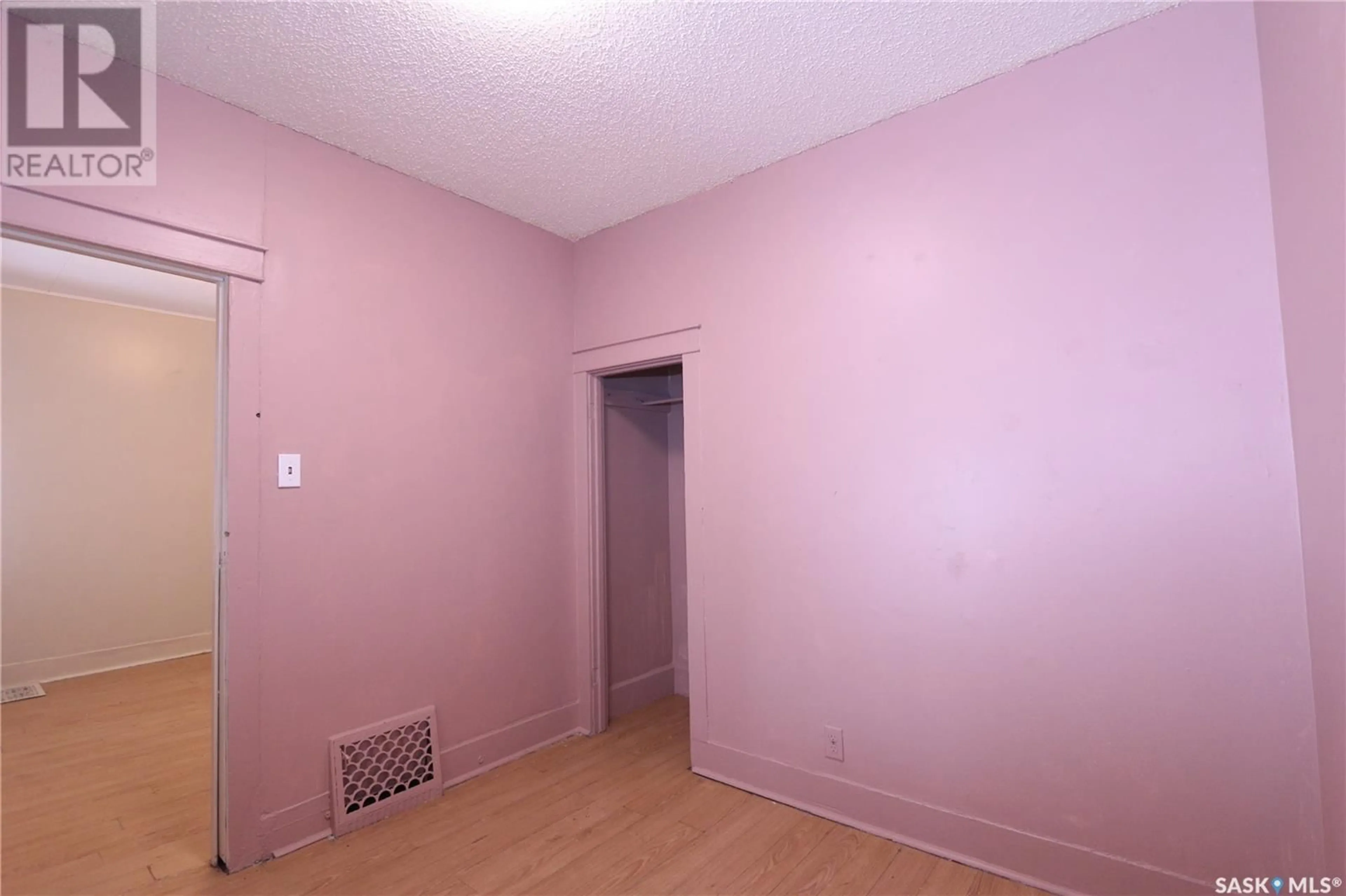 A pic of a room for 964 RETALLACK STREET, Regina Saskatchewan S4T2H1