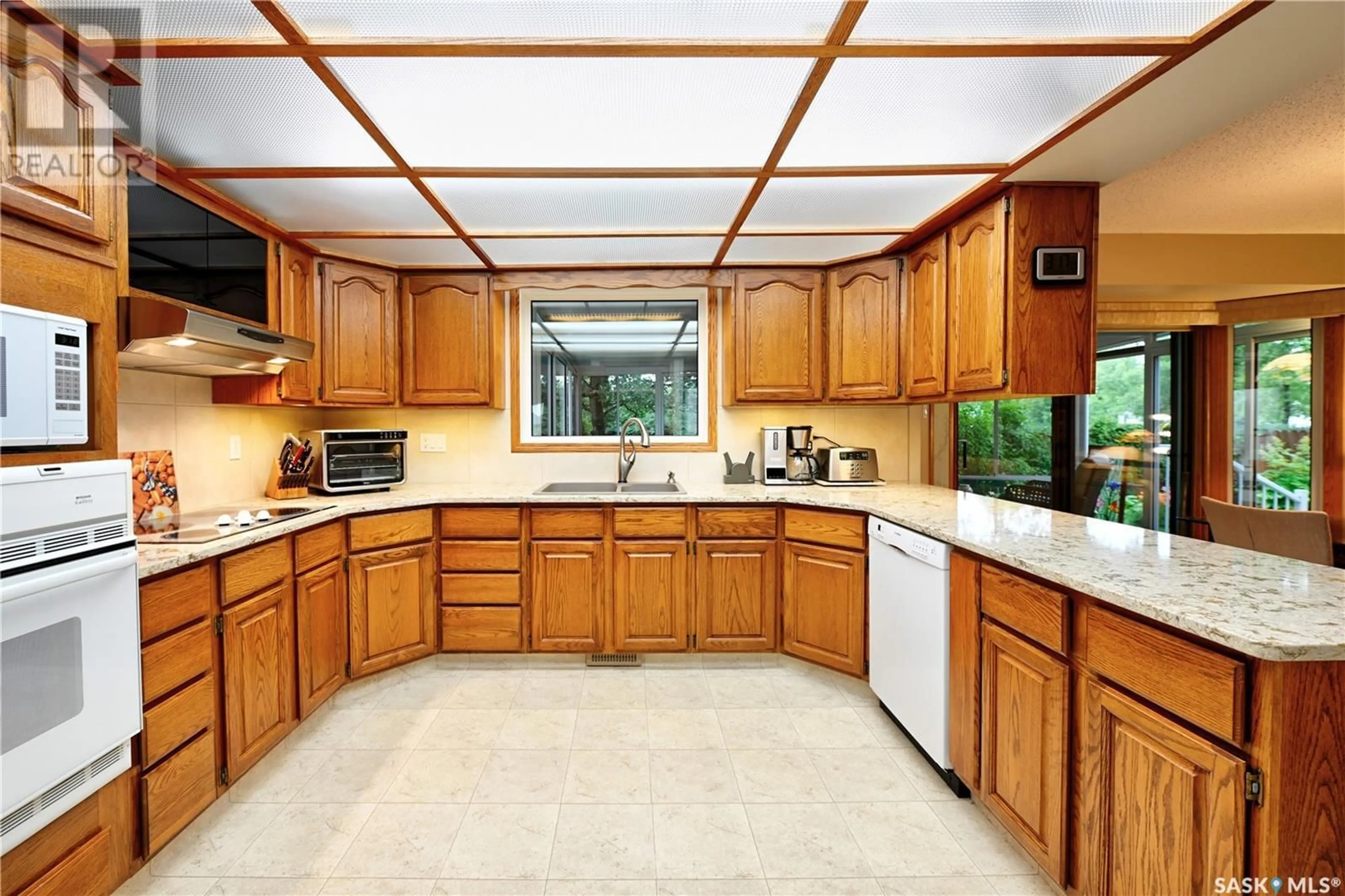 Standard kitchen, ceramic/tile floor for 213 BADGER COURT, Saskatoon Saskatchewan S7N2X2