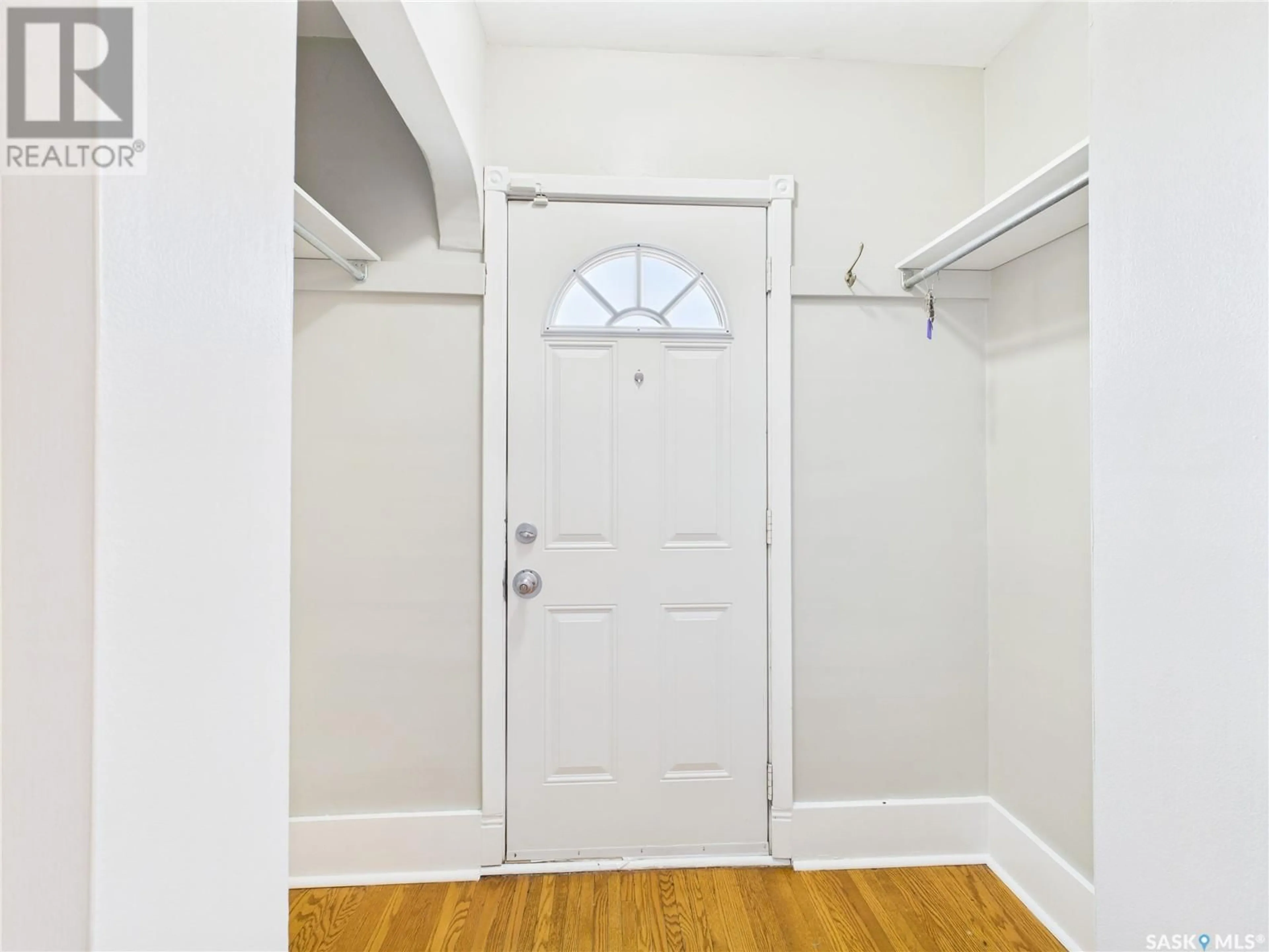 Indoor entryway for 416 13TH STREET, Prince Albert Saskatchewan S6V3G5
