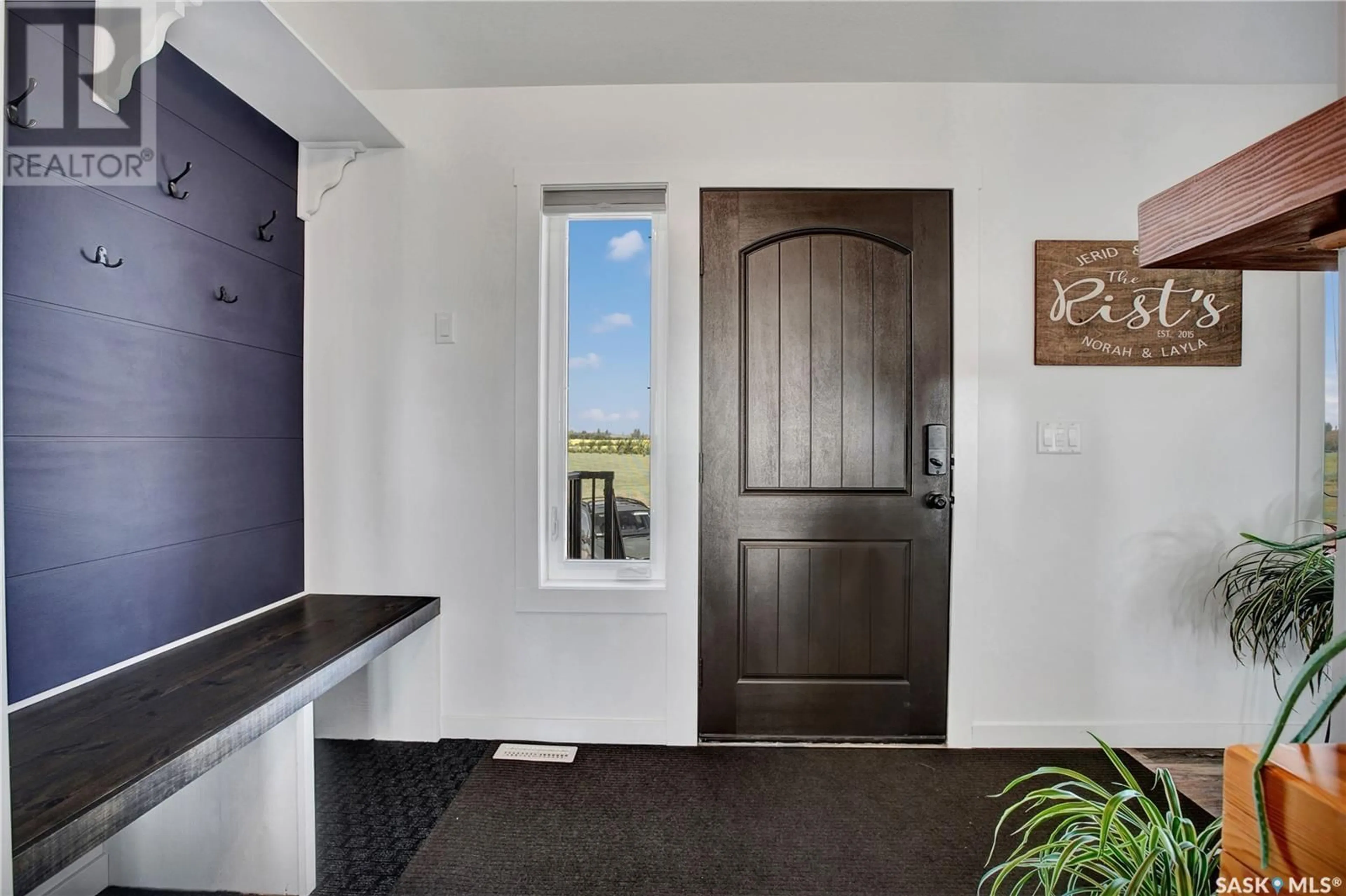 Indoor entryway for RIST ACREAGE, Corman Park Rm No. 344 Saskatchewan S7K3J8