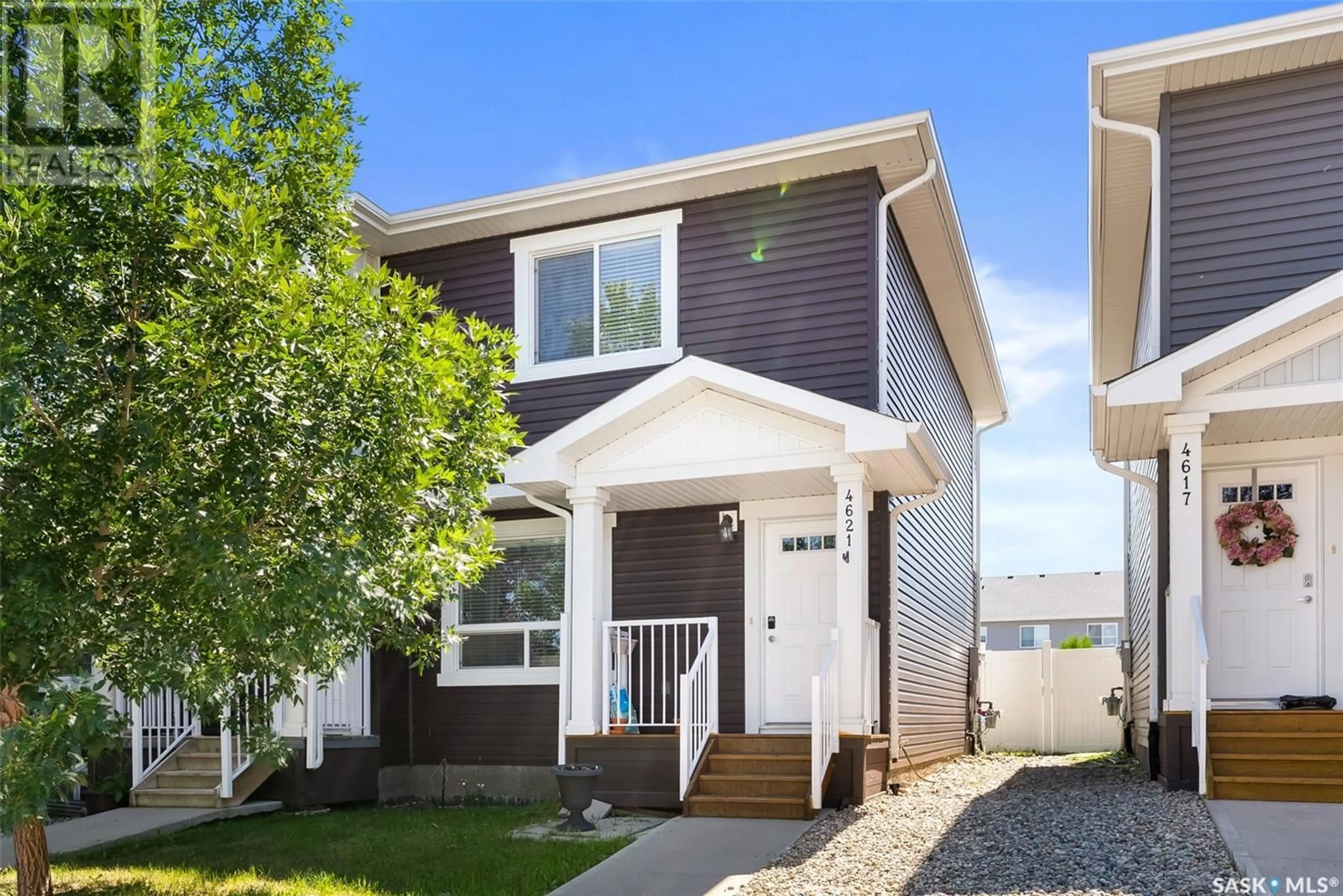 Home with vinyl exterior material, street for 4621 PRIMROSE GREEN DRIVE, Regina Saskatchewan S4V3K4
