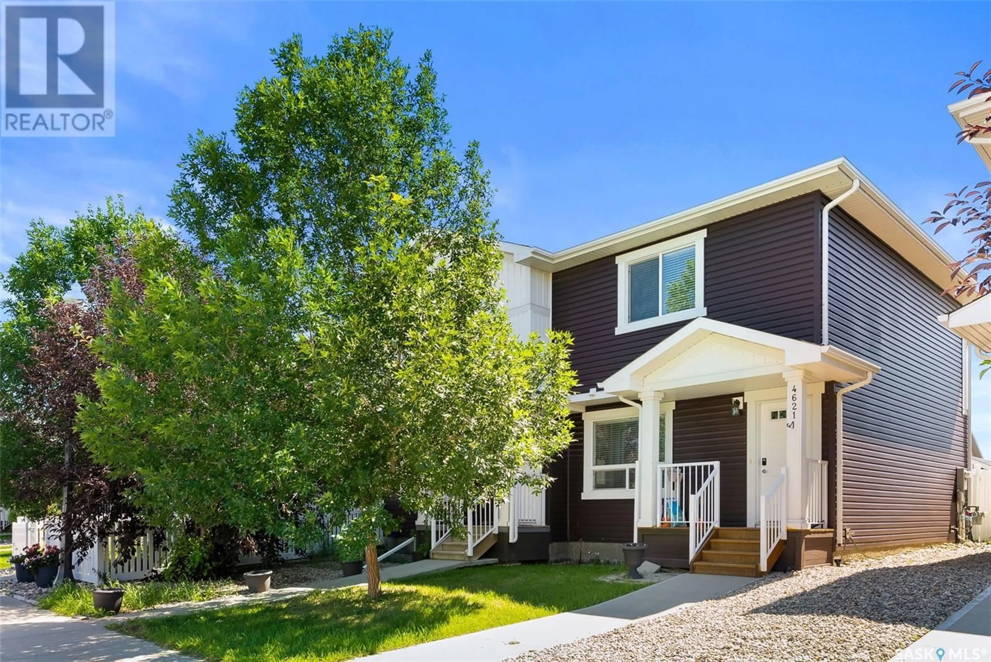 Home with vinyl exterior material, street for 4621 PRIMROSE GREEN DRIVE, Regina Saskatchewan S4V3K4