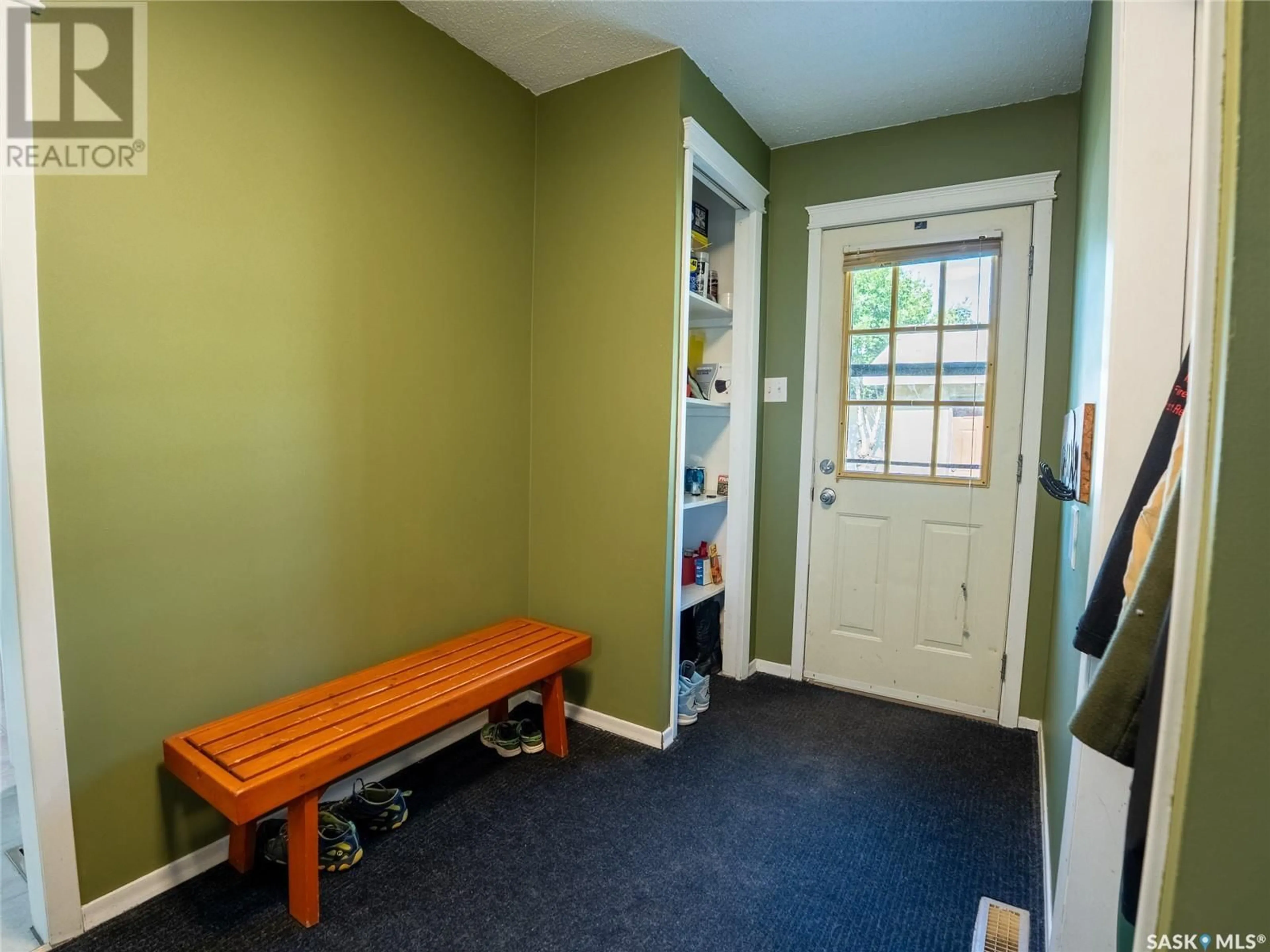 Indoor entryway for 413 RAILWAY STREET, Balgonie Saskatchewan S0G0E0