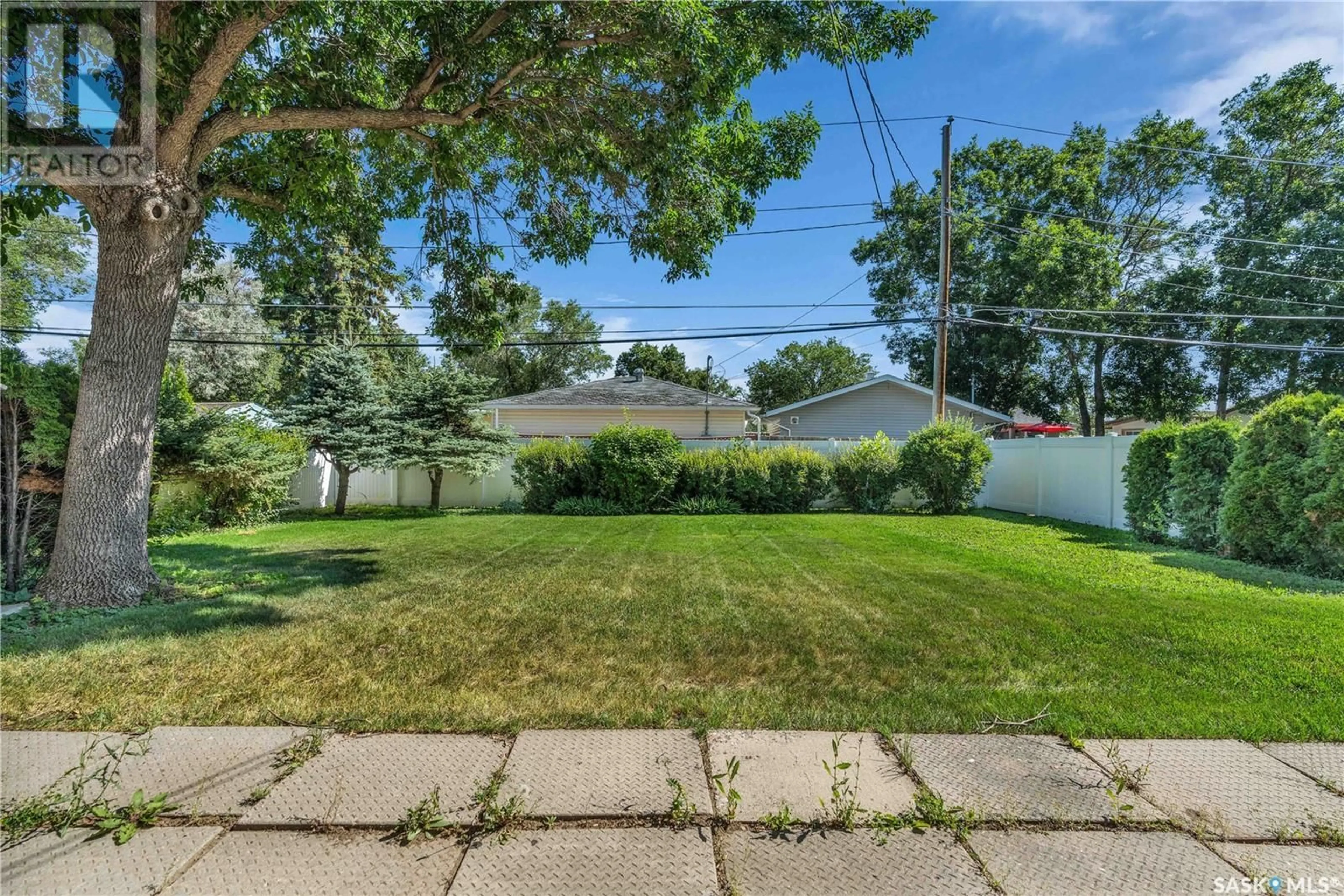 Unknown for 13 MARSH CRESCENT, Regina Saskatchewan S4S5R3