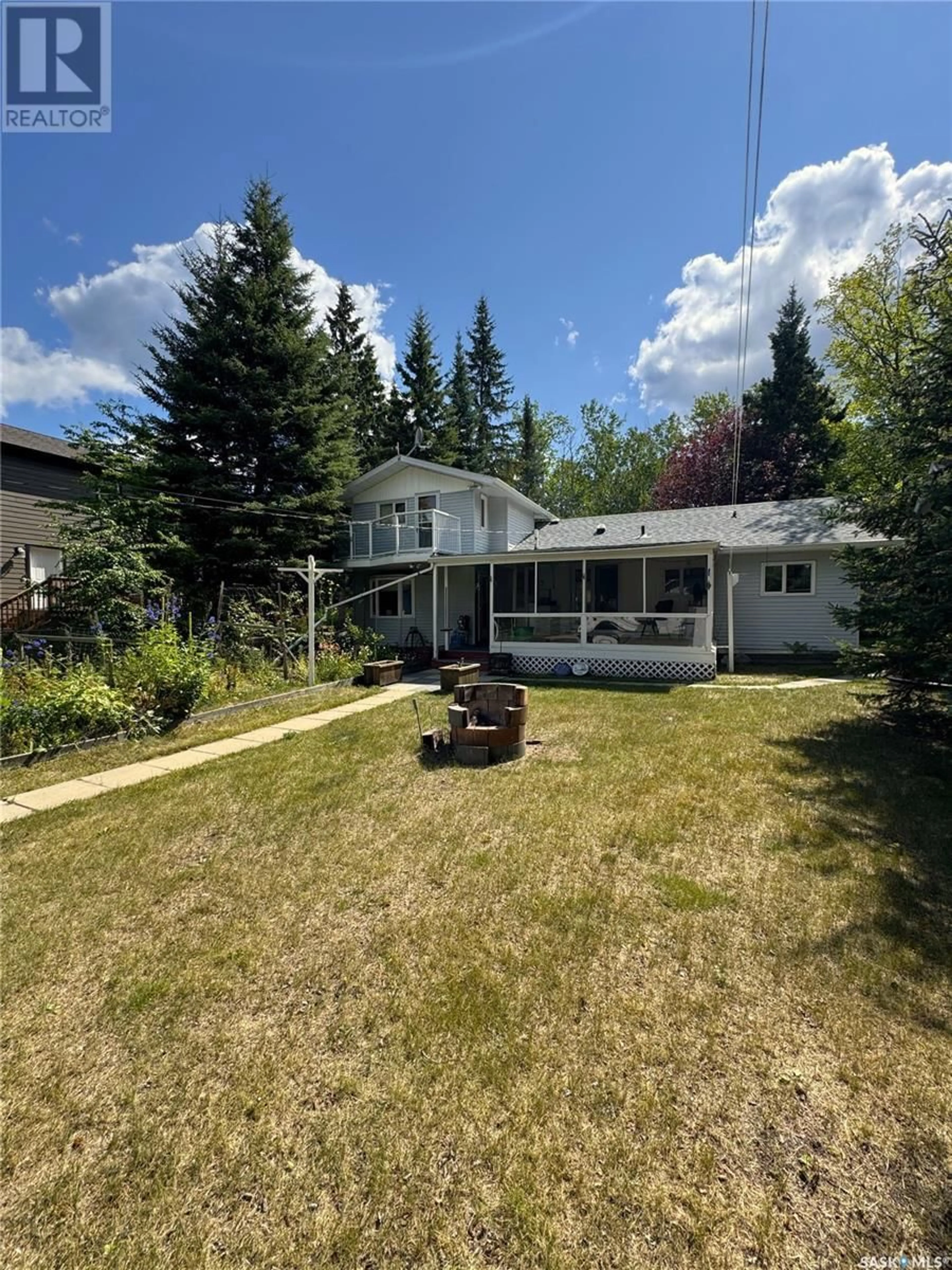 A pic from outside/outdoor area/front of a property/back of a property/a pic from drone, unknown for 308 FRANCIS AVENUE, Lakeland Rm No. 521 Saskatchewan S0J0N0