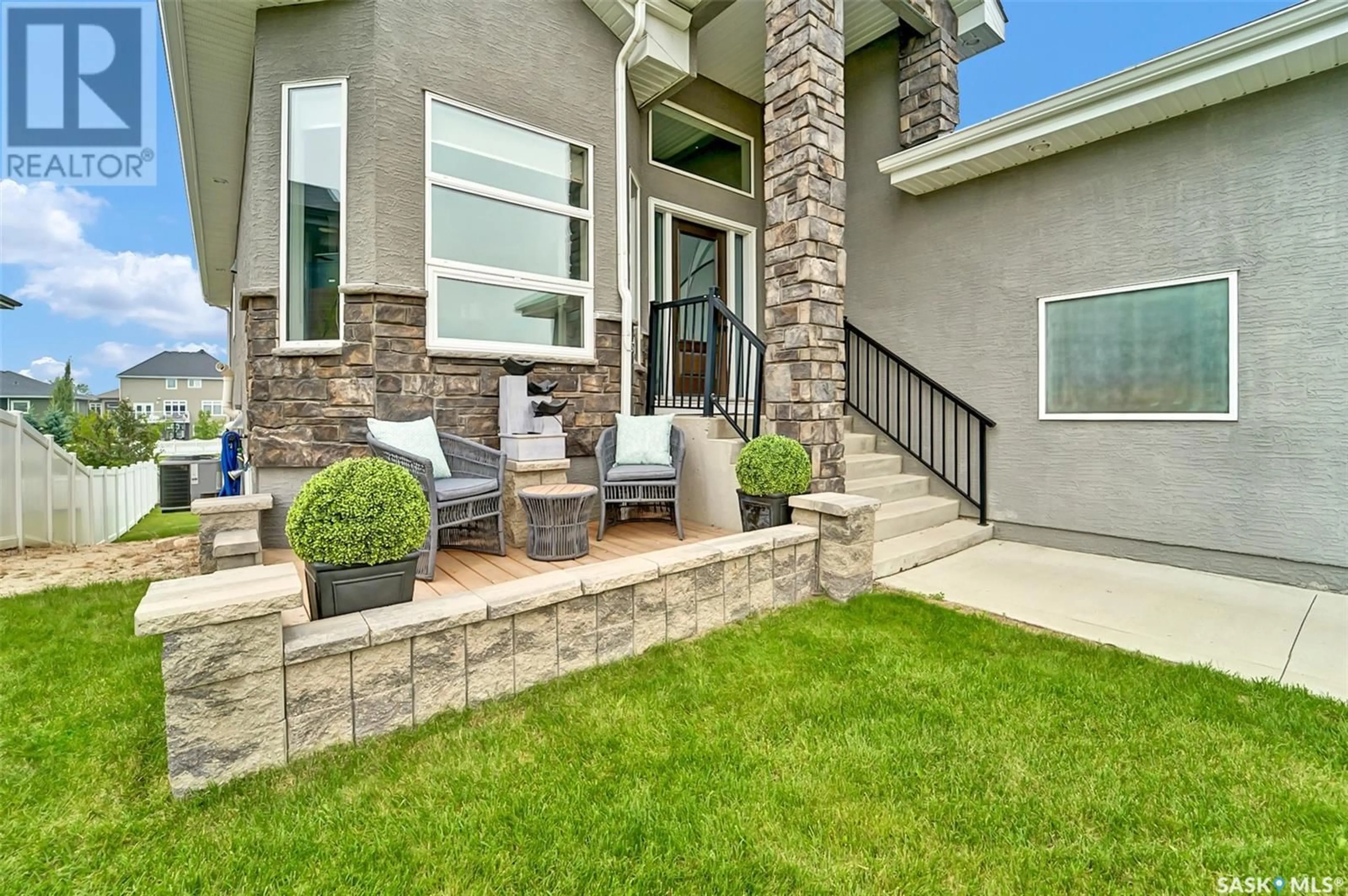 Patio, street for 737 GOWAN ROAD, Warman Saskatchewan S0K4S2