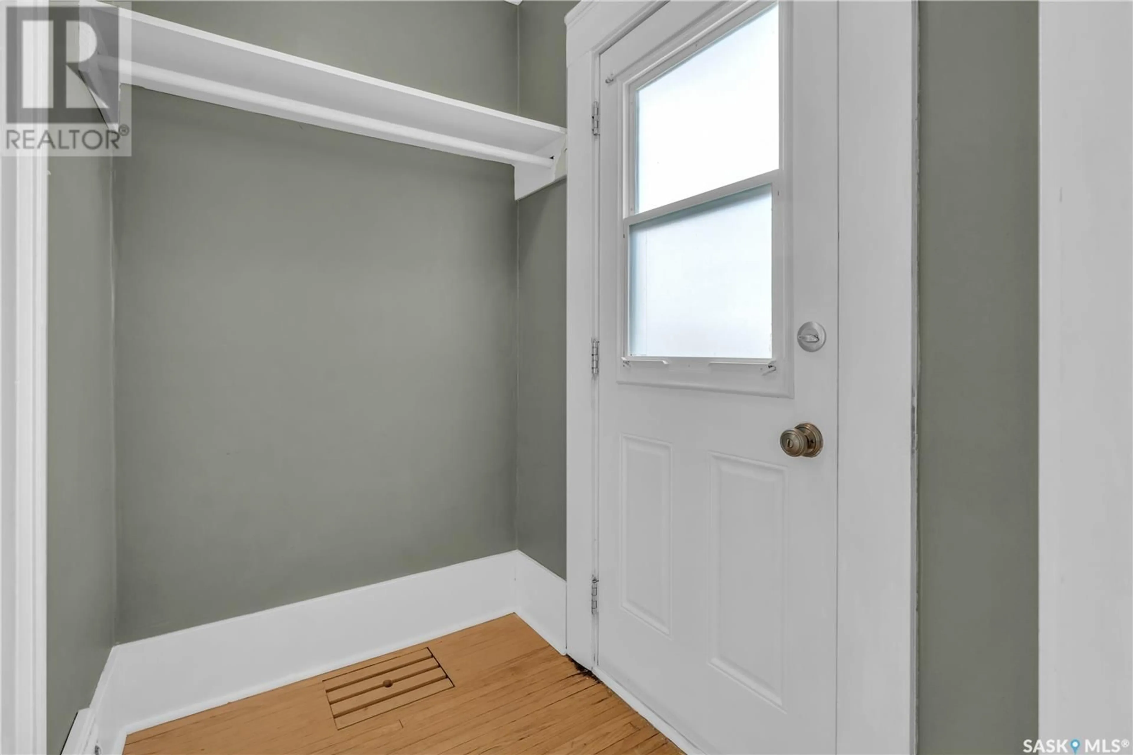 Unknown for 1942 ELPHINSTONE STREET, Regina Saskatchewan S4T3N2