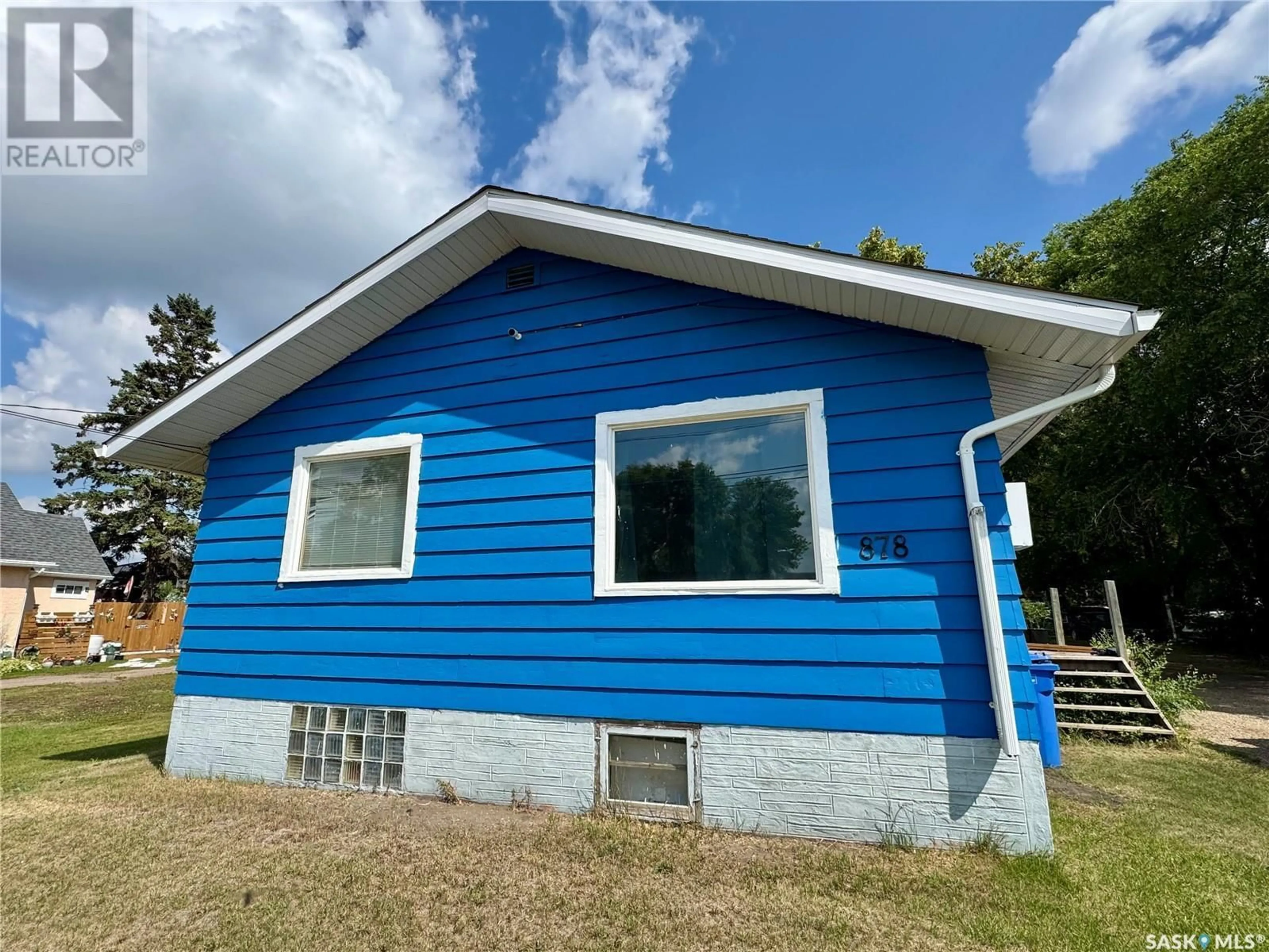 Home with vinyl exterior material, building for 878 7TH STREET, Prince Albert Saskatchewan S6V0T2