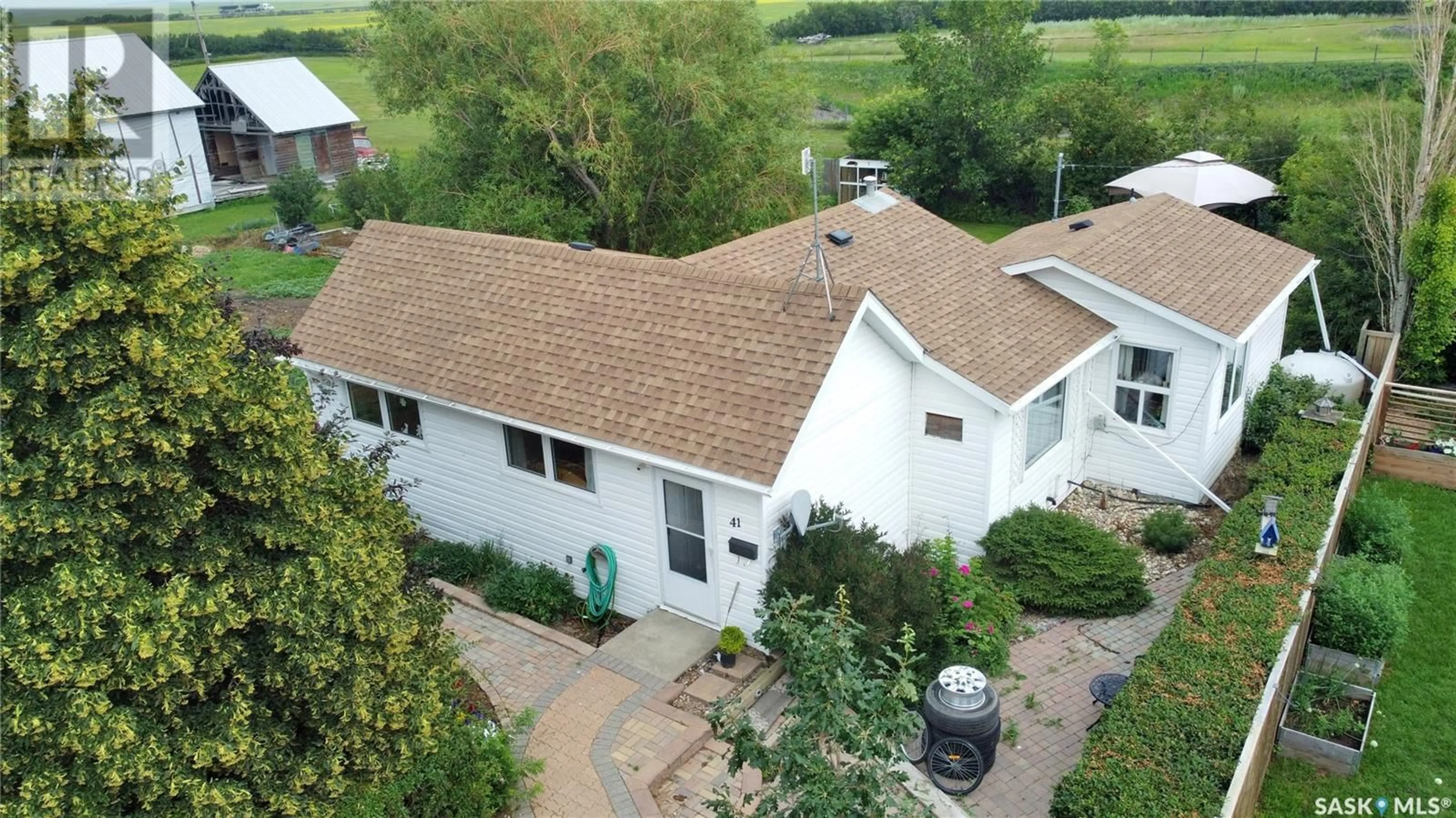A pic from outside/outdoor area/front of a property/back of a property/a pic from drone, building for 41 MAIN STREET, Tuxford Saskatchewan S0H4C0