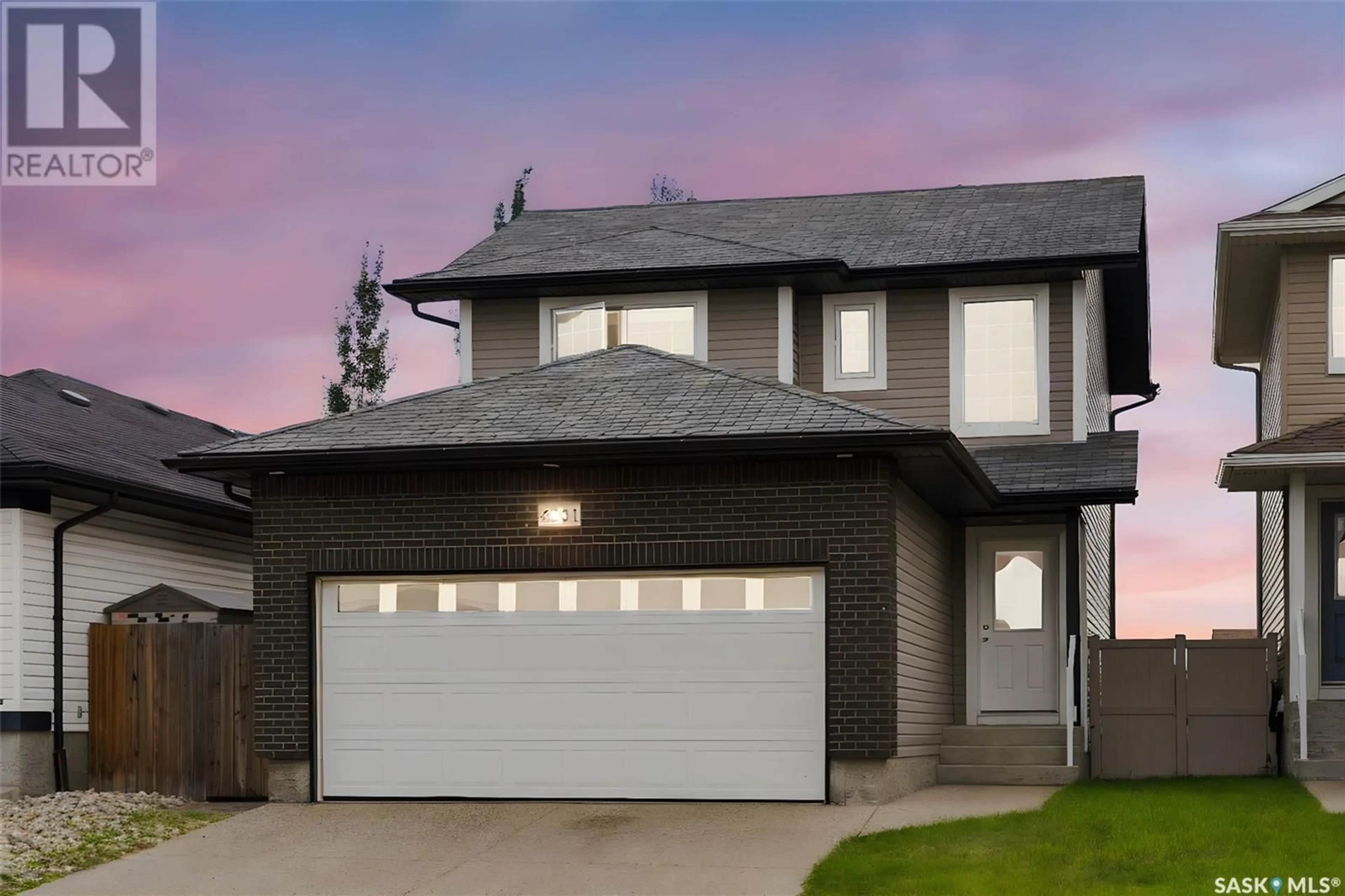 Home with vinyl exterior material, street for 4331 NICUITY DRIVE, Regina Saskatchewan S4X0C1