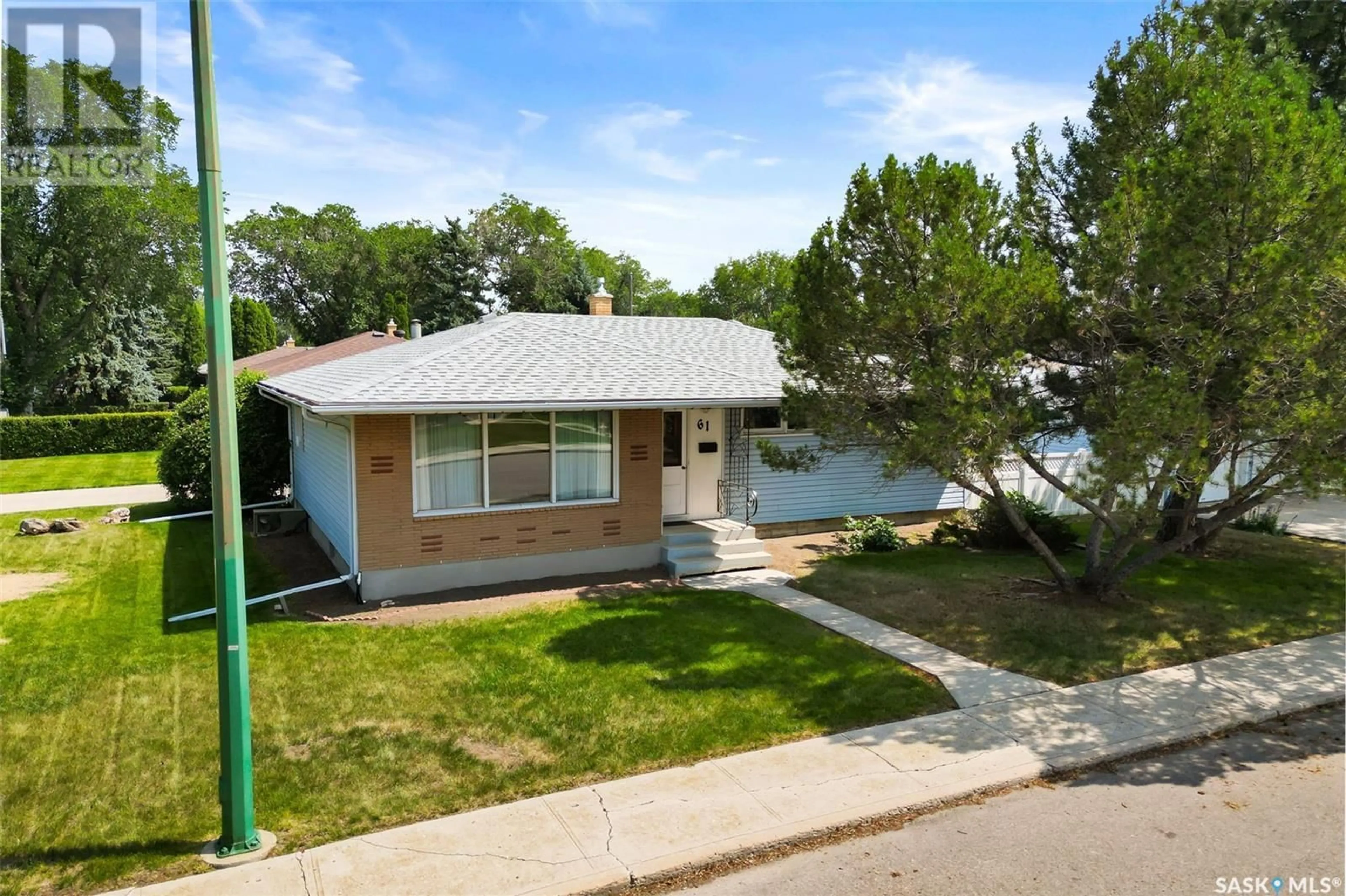 Unknown for 61 LORIMER CRESCENT, Regina Saskatchewan S4R3Y3