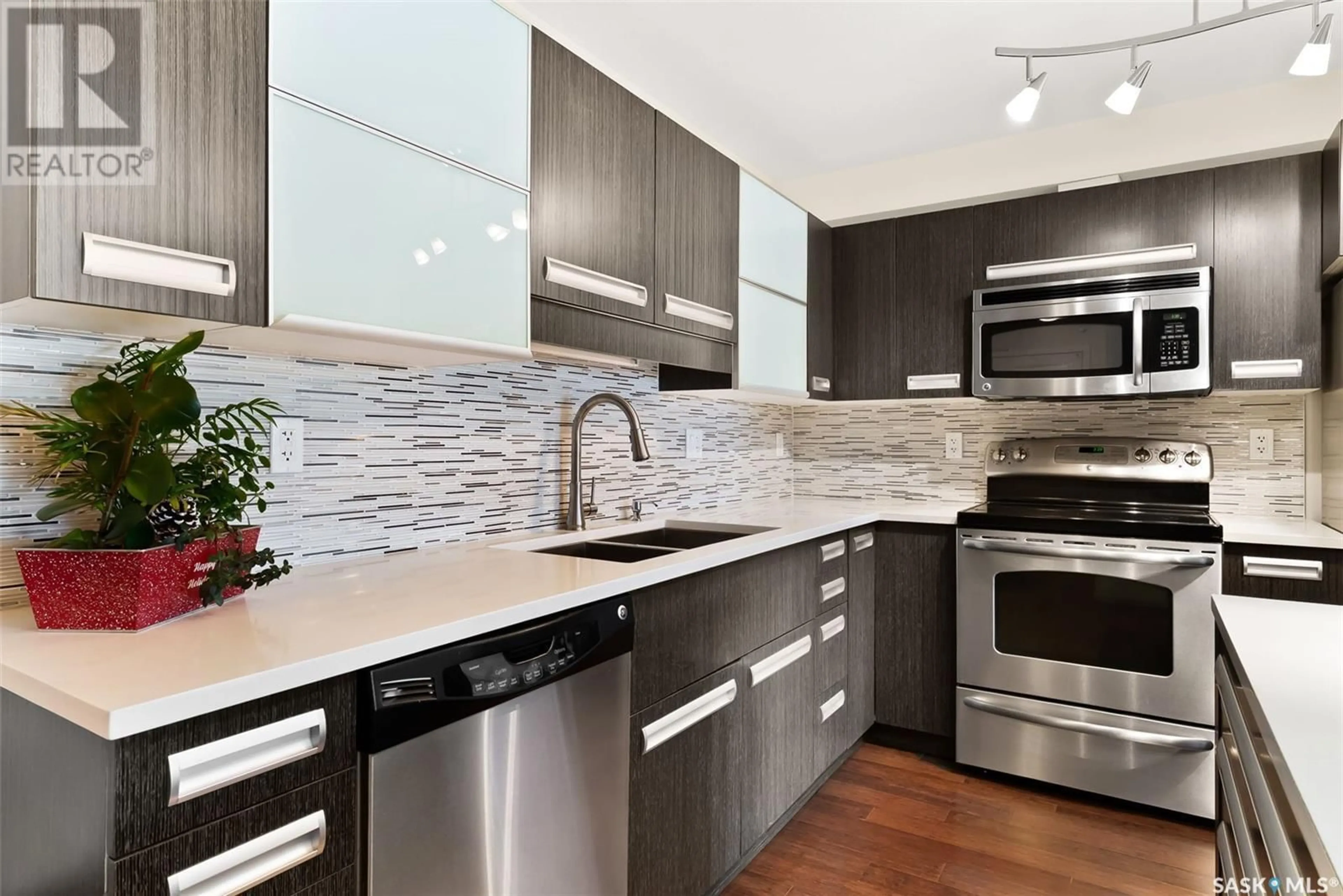 Contemporary kitchen, unknown for 311 - 1510 NEVILLE DRIVE, Regina Saskatchewan S4Z0A3