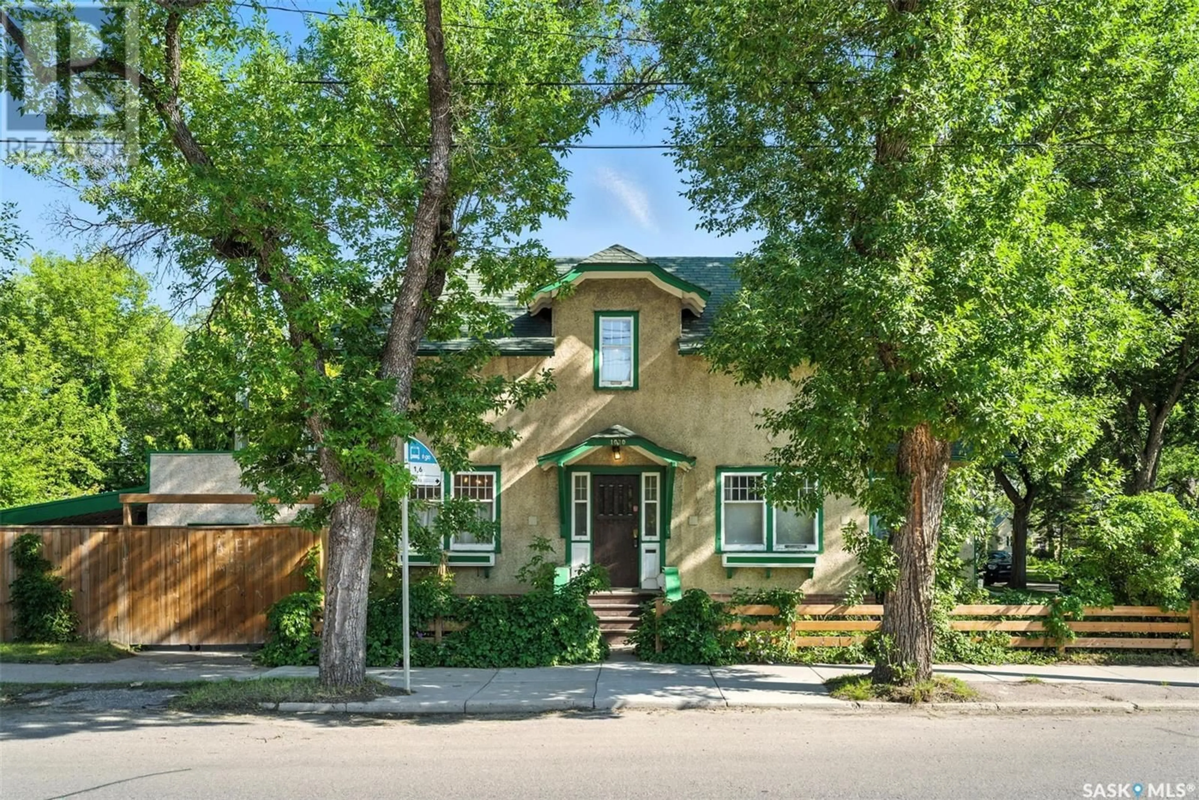 Home with brick exterior material, street for 1020 EASTLAKE AVENUE, Saskatoon Saskatchewan S7N1A7