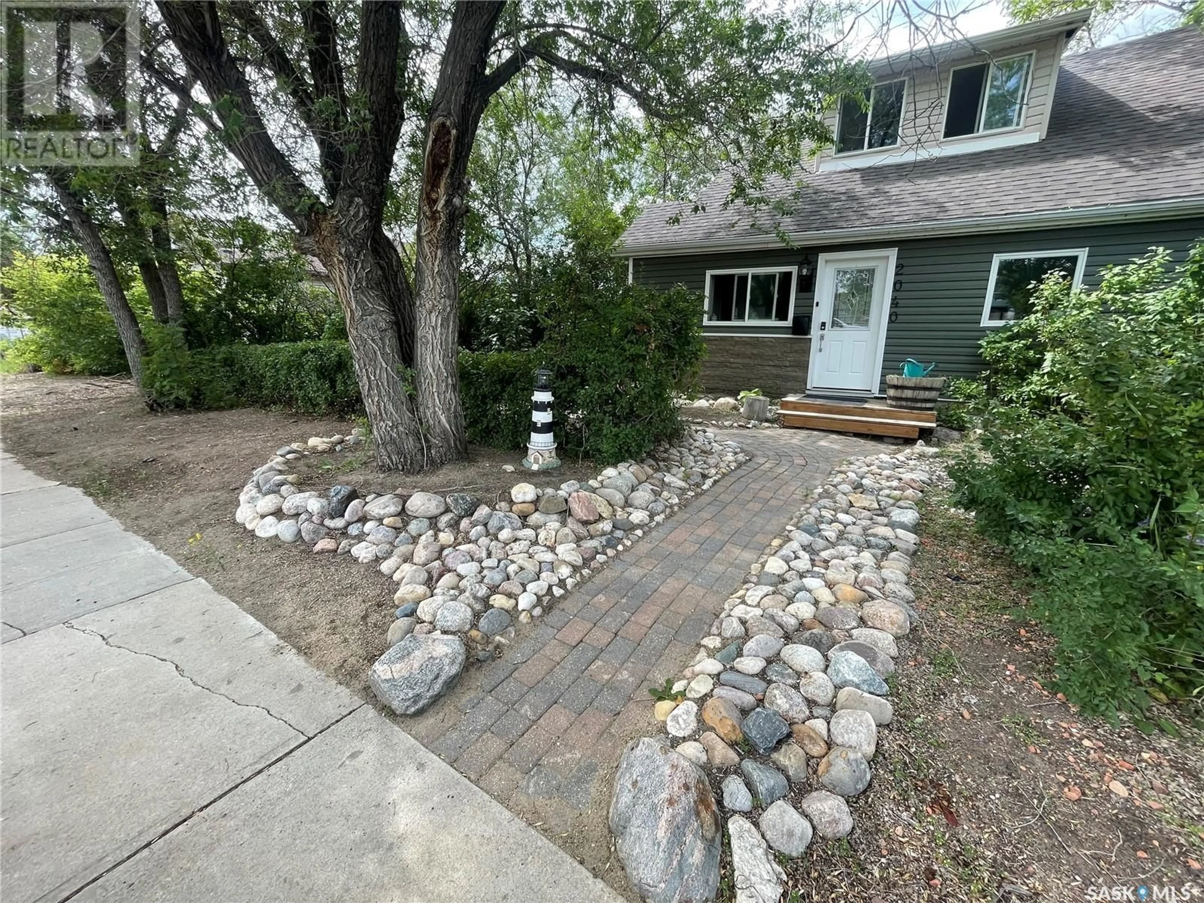 A pic from outside/outdoor area/front of a property/back of a property/a pic from drone, street for 2040 ALEXANDRA STREET, Regina Saskatchewan S4T4P5