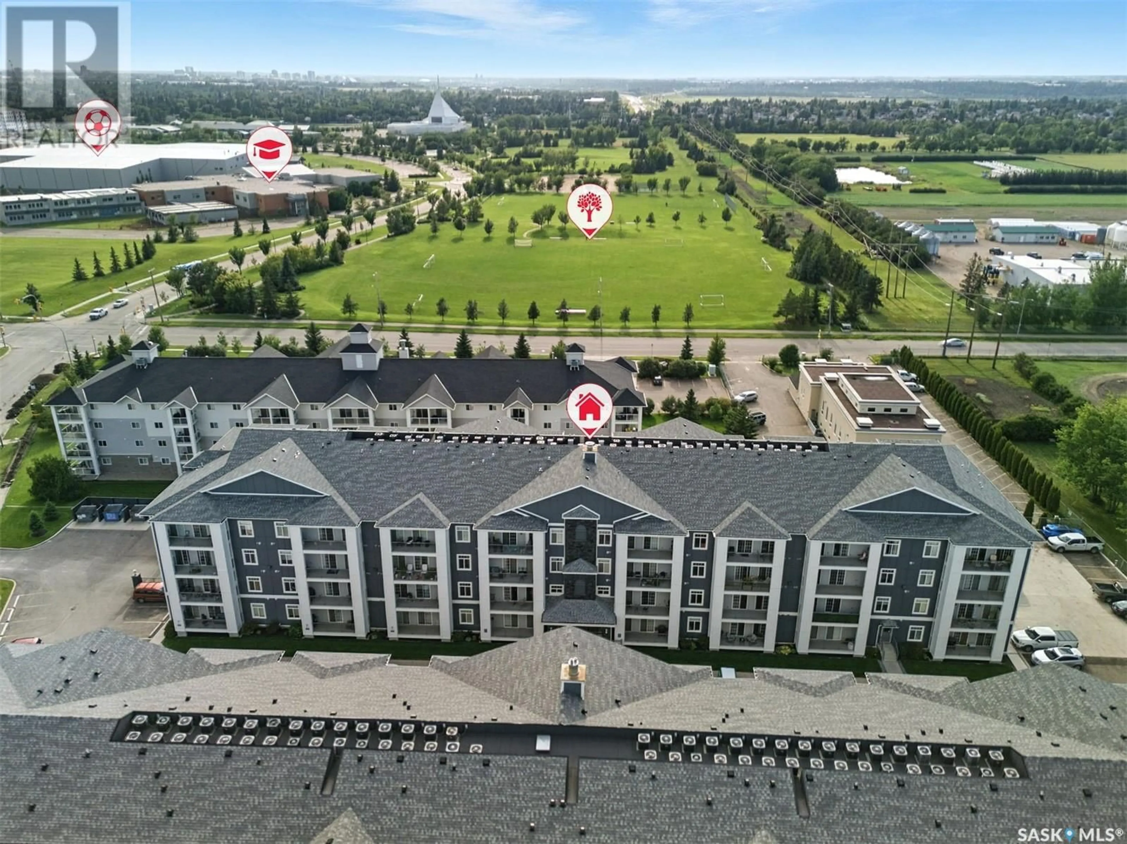 A pic from outside/outdoor area/front of a property/back of a property/a pic from drone, city buildings view from balcony for 211 333 NELSON ROAD, Saskatoon Saskatchewan S7S1P2