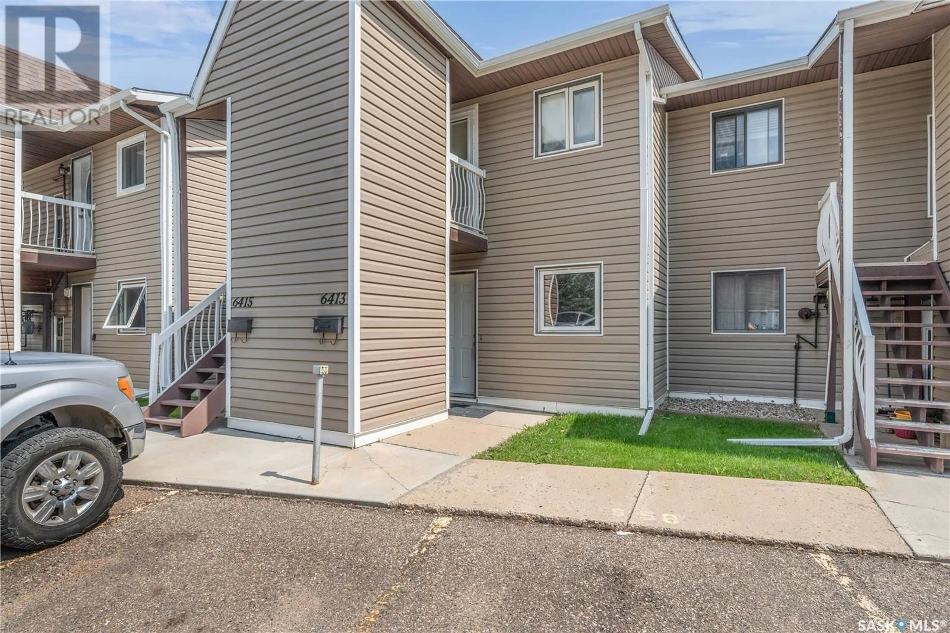 Patio, unknown for 6413 ROCHDALE BOULEVARD, Regina Saskatchewan S4X2Y9