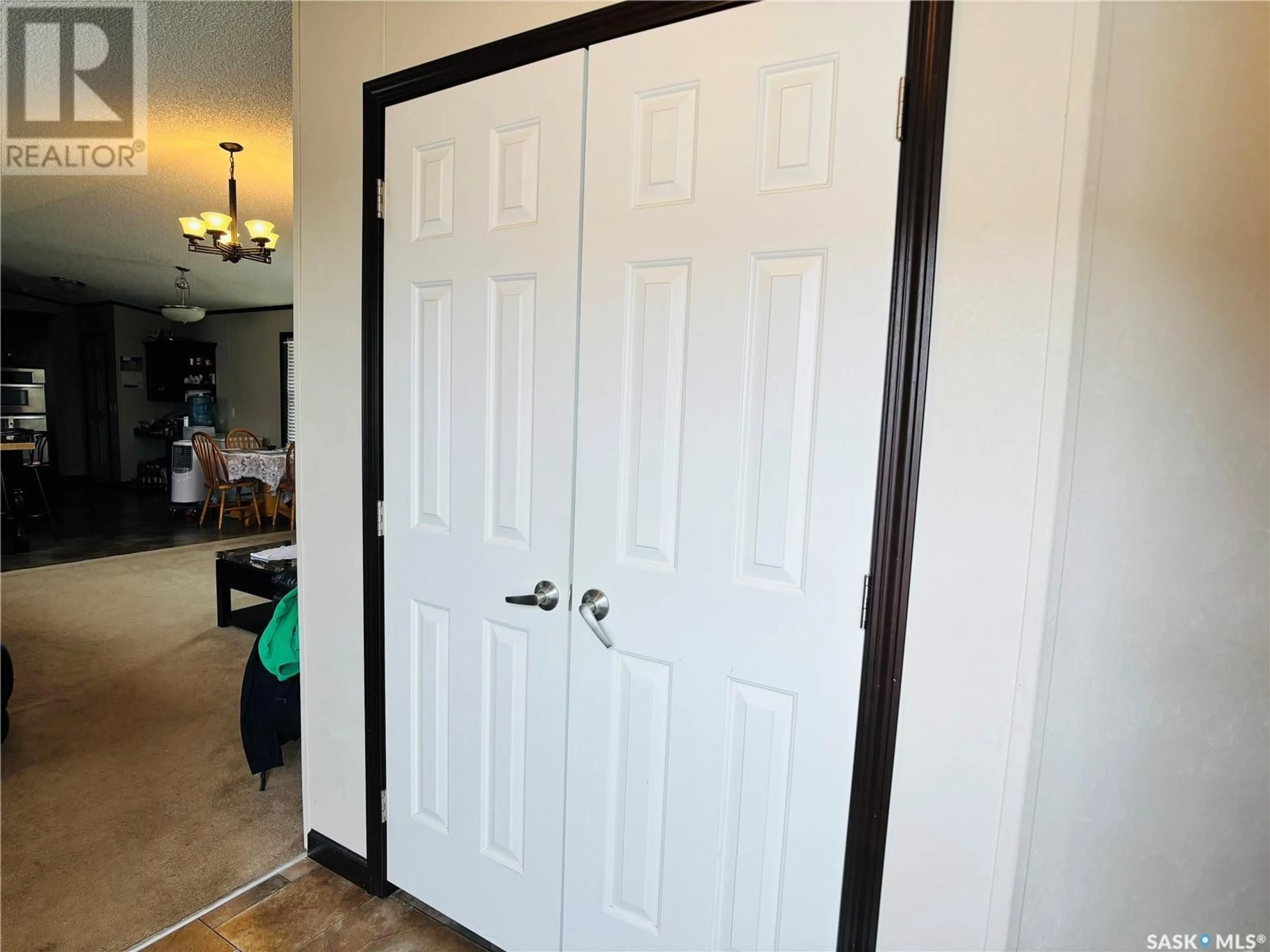 Indoor entryway for 6 2004 ALICE ROAD, Estevan Saskatchewan S4A3A7