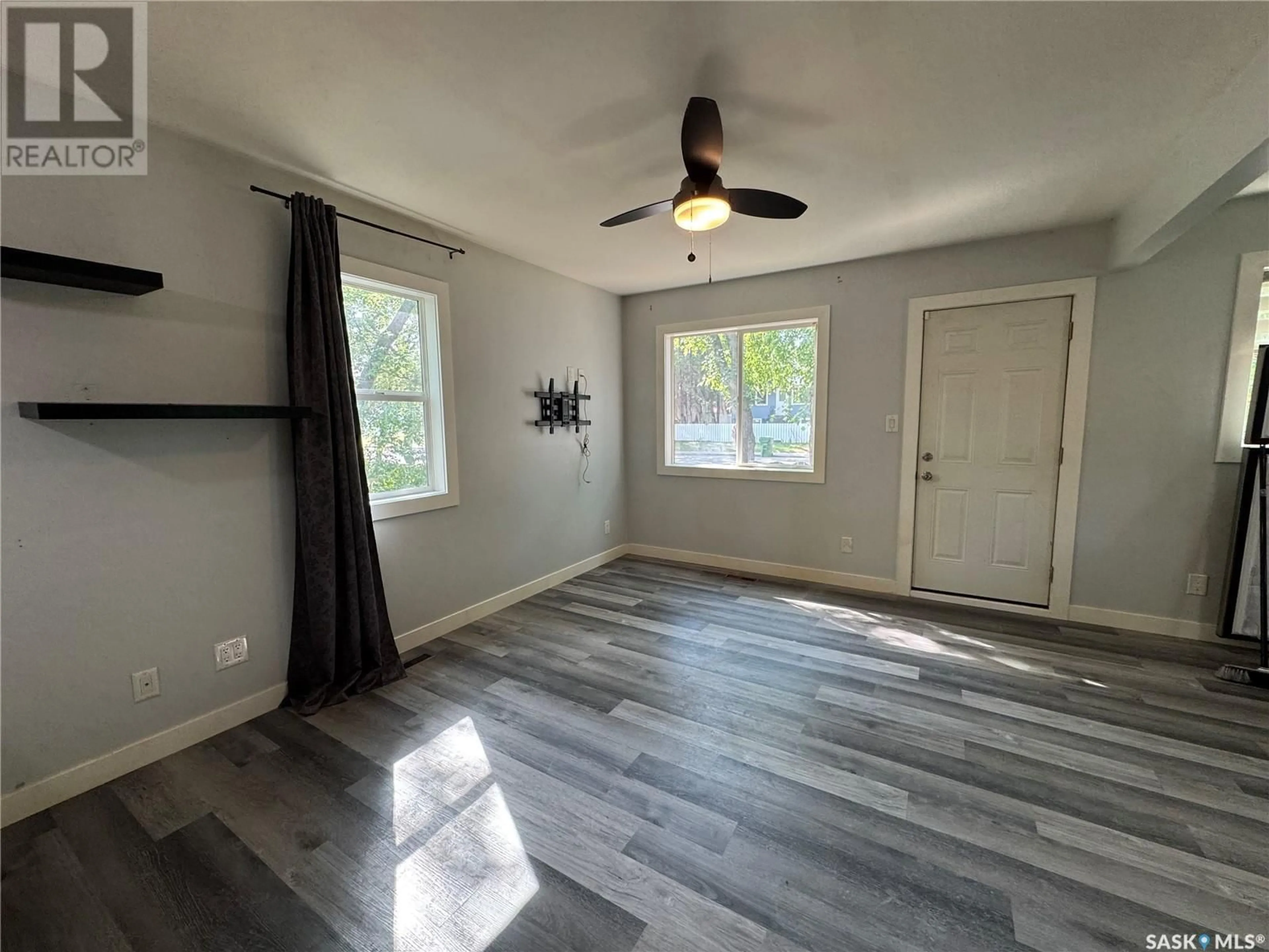 A pic of a room for 664 17TH STREET, Prince Albert Saskatchewan S6V3Y3