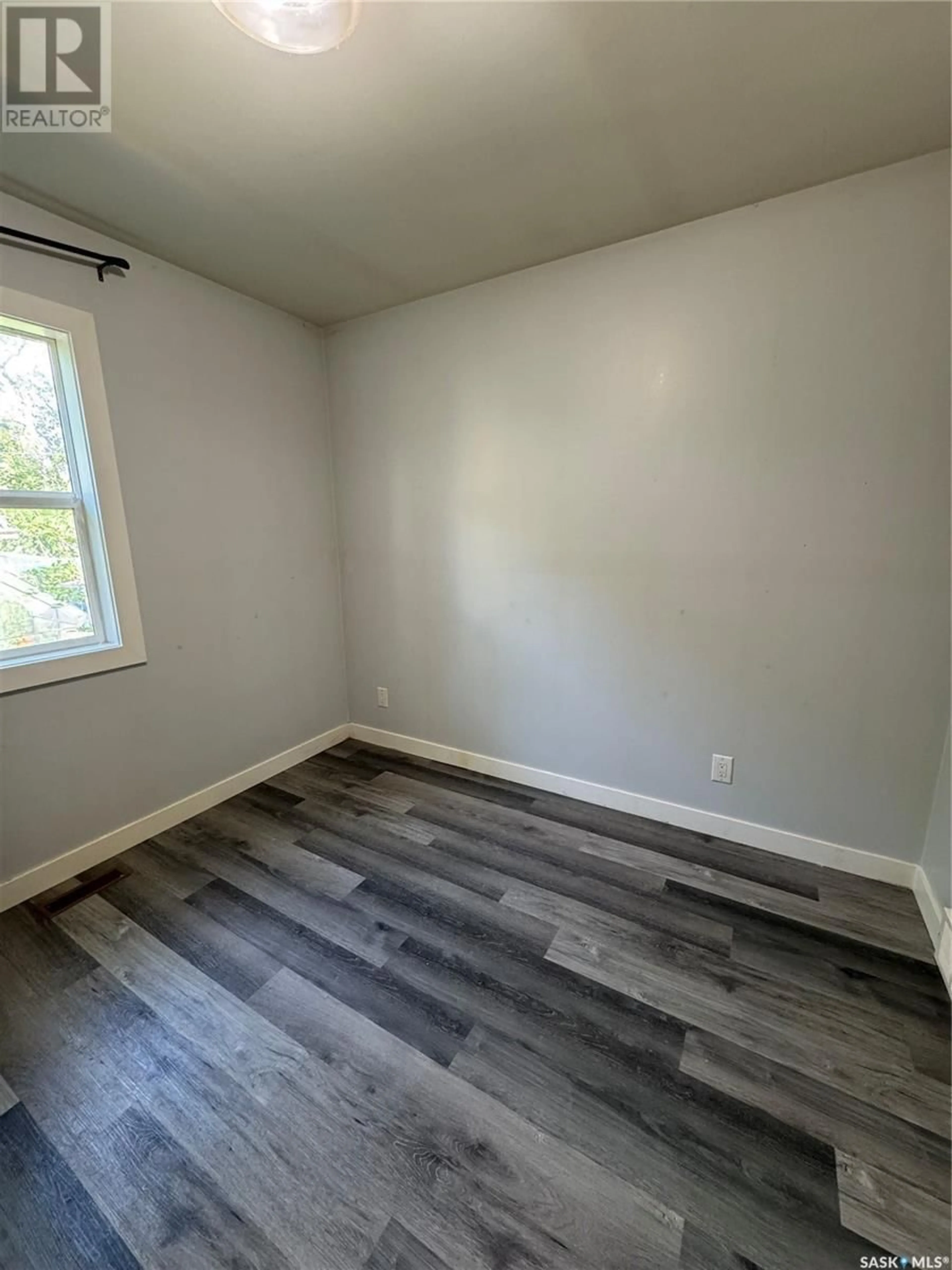A pic of a room for 664 17TH STREET, Prince Albert Saskatchewan S6V3Y3