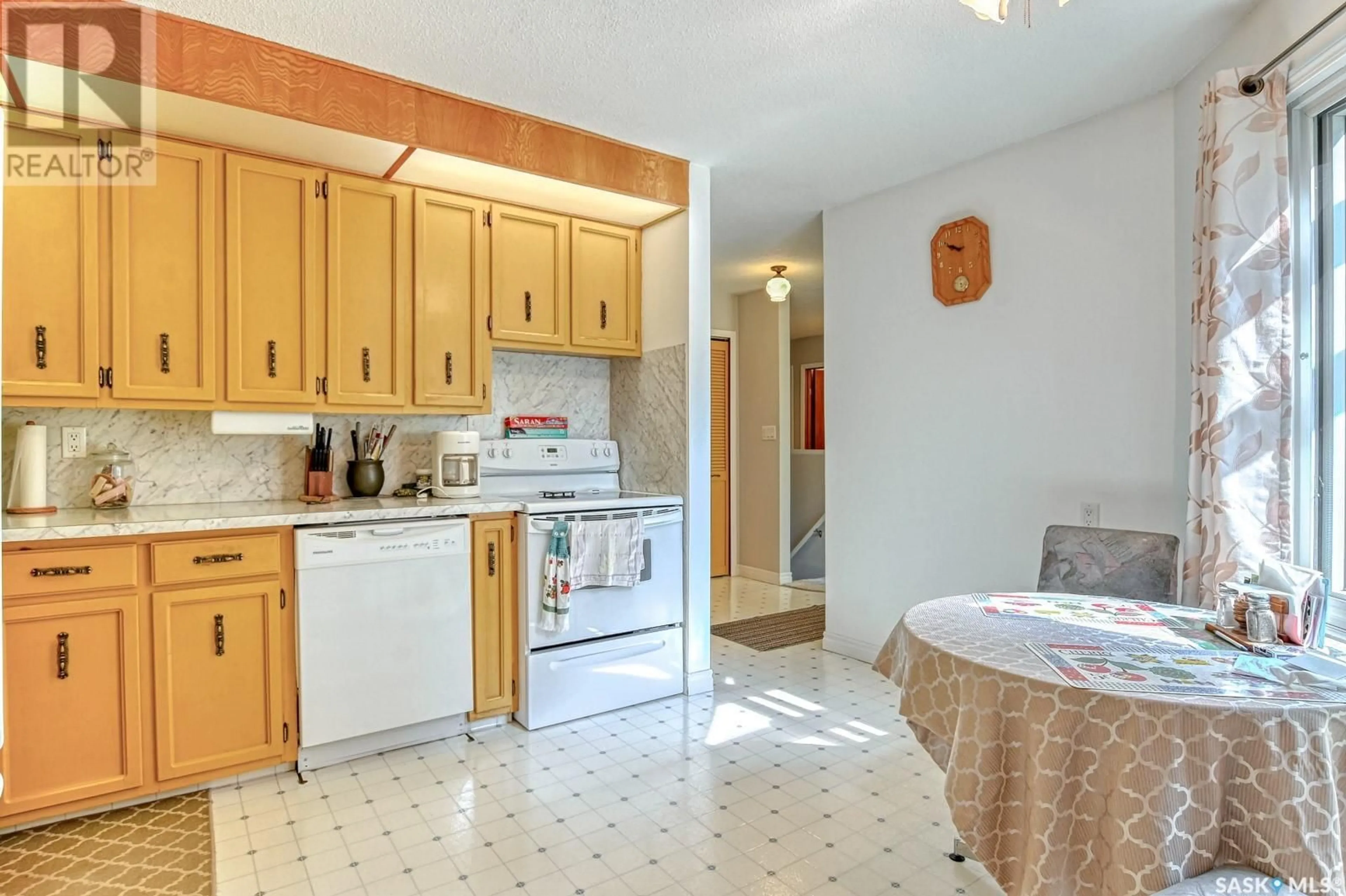 Standard kitchen, ceramic/tile floor for 201 2ND AVENUE, Lajord Rm No. 128 Saskatchewan S0G1B0
