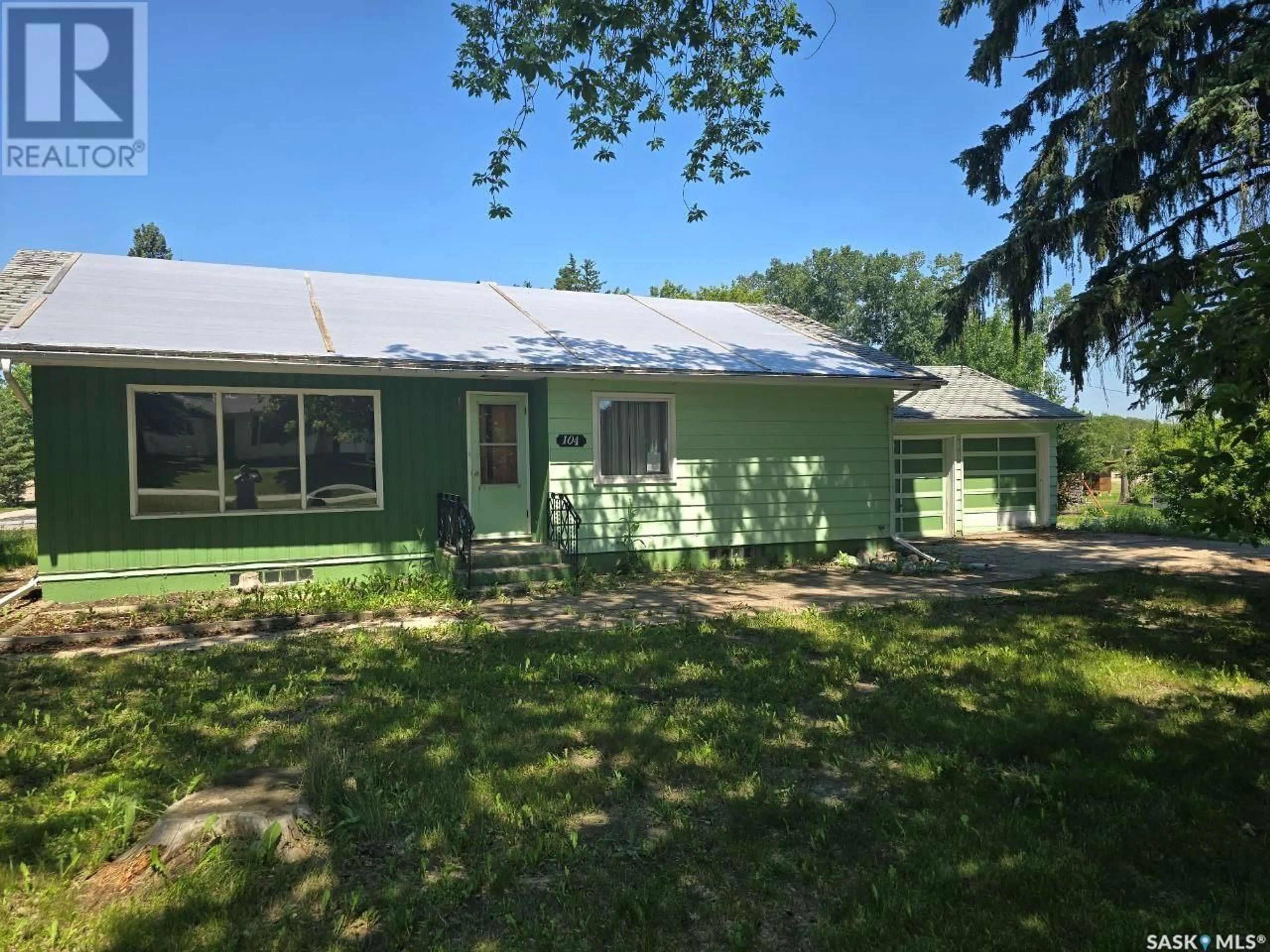 A pic from outside/outdoor area/front of a property/back of a property/a pic from drone, street for 104 REGIONAL PARK ROAD, Middle Lake Saskatchewan S0K0J9