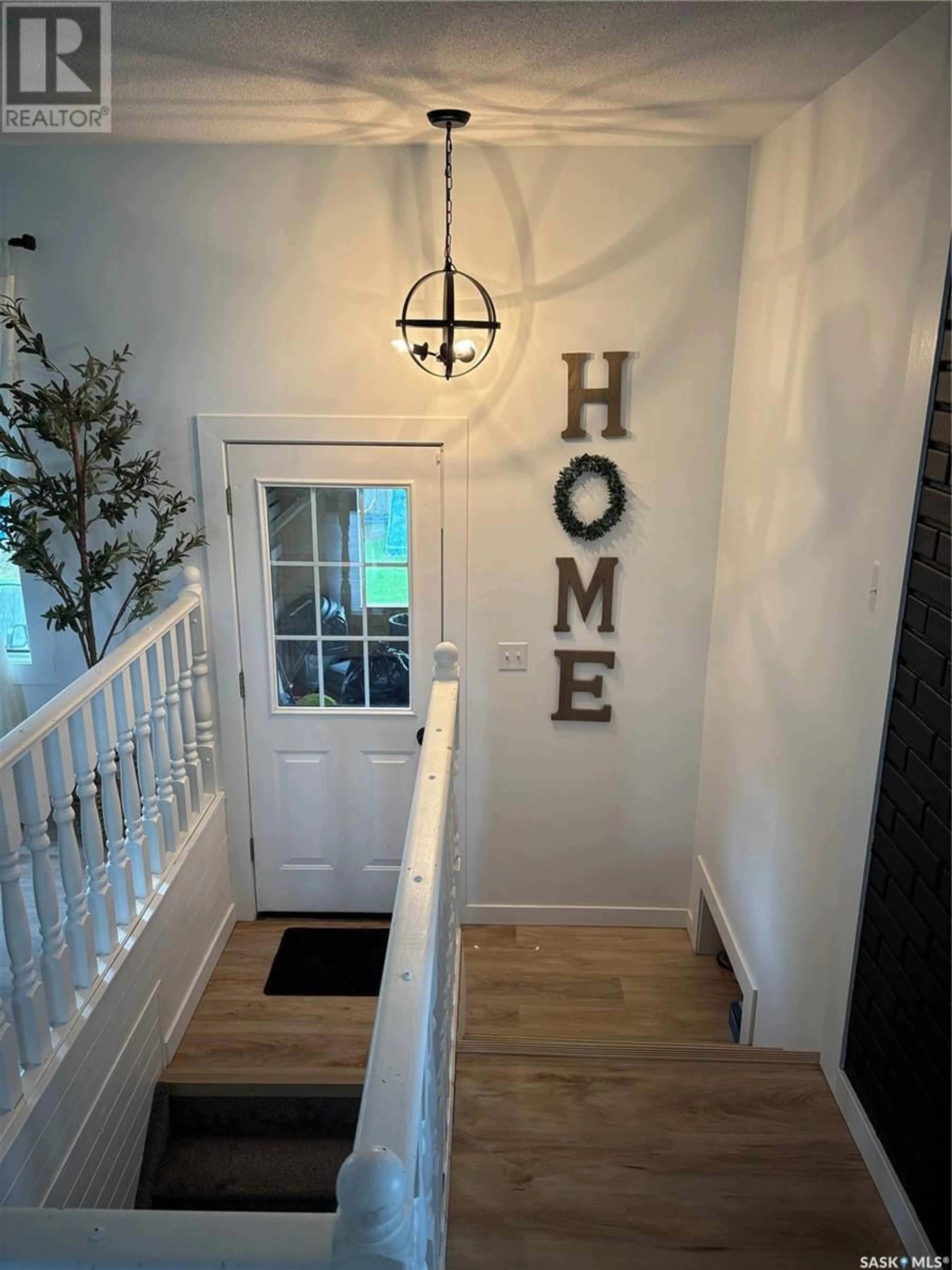 Indoor entryway for 1843 GIBBS ROAD, Estevan Saskatchewan S4A1Y1