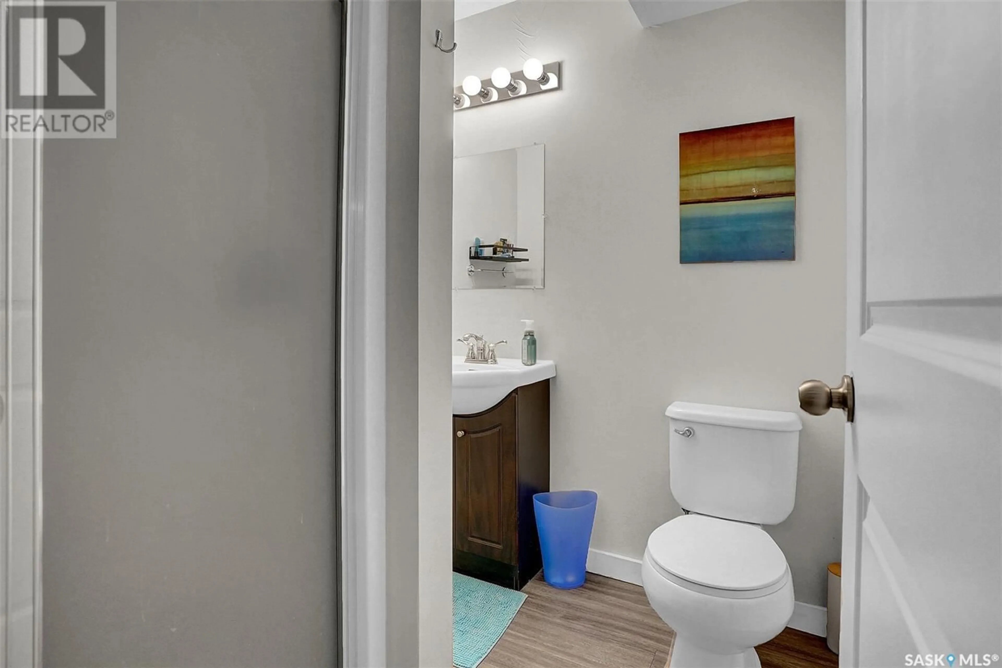 Standard bathroom, unknown for 75 5234 AERODROME ROAD, Regina Saskatchewan S4W0H7