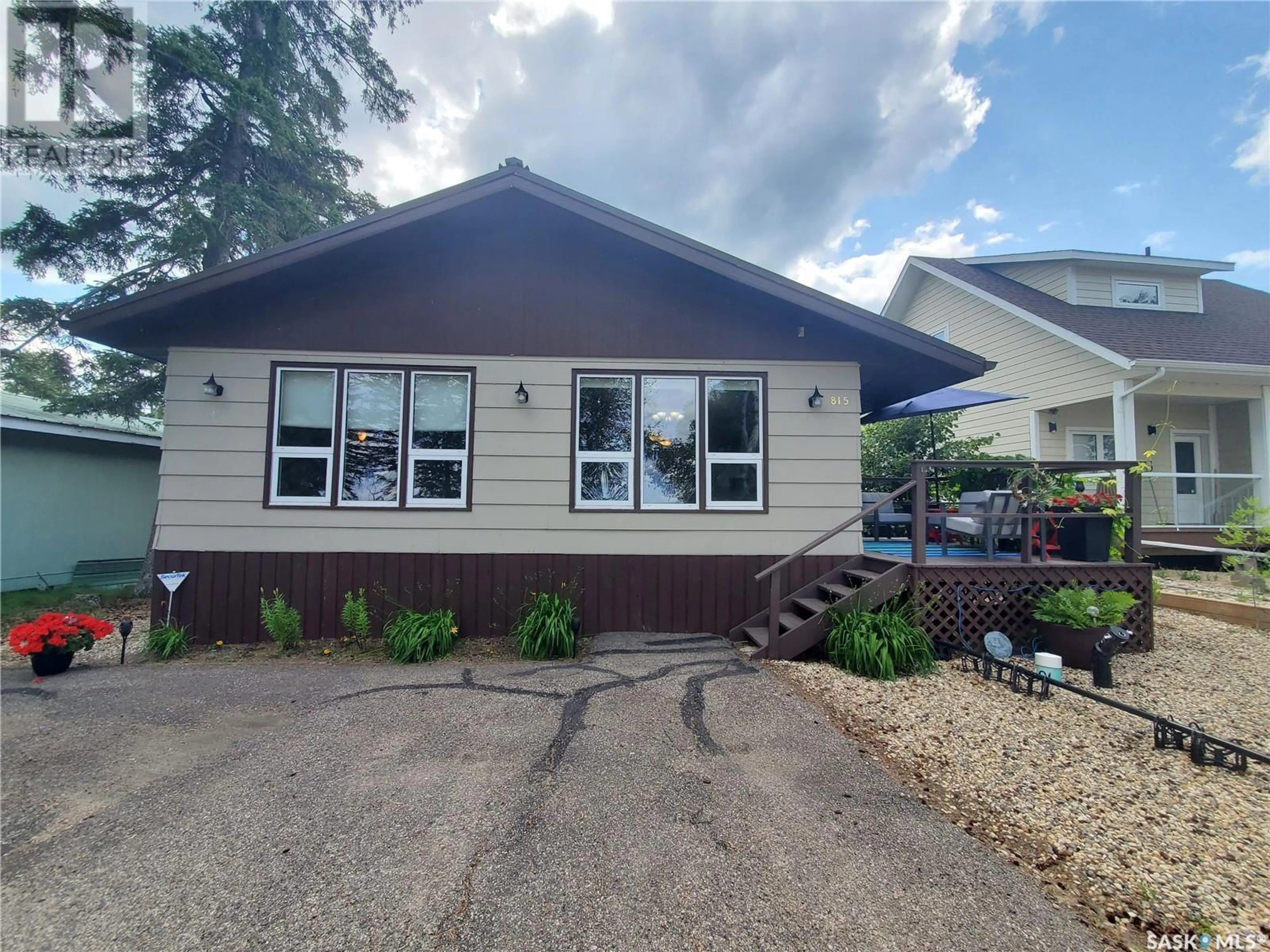 Home with vinyl exterior material, building for 815 LAKESHORE AVENUE, Duck Mountain Provincial Park Saskatchewan S0A1S0