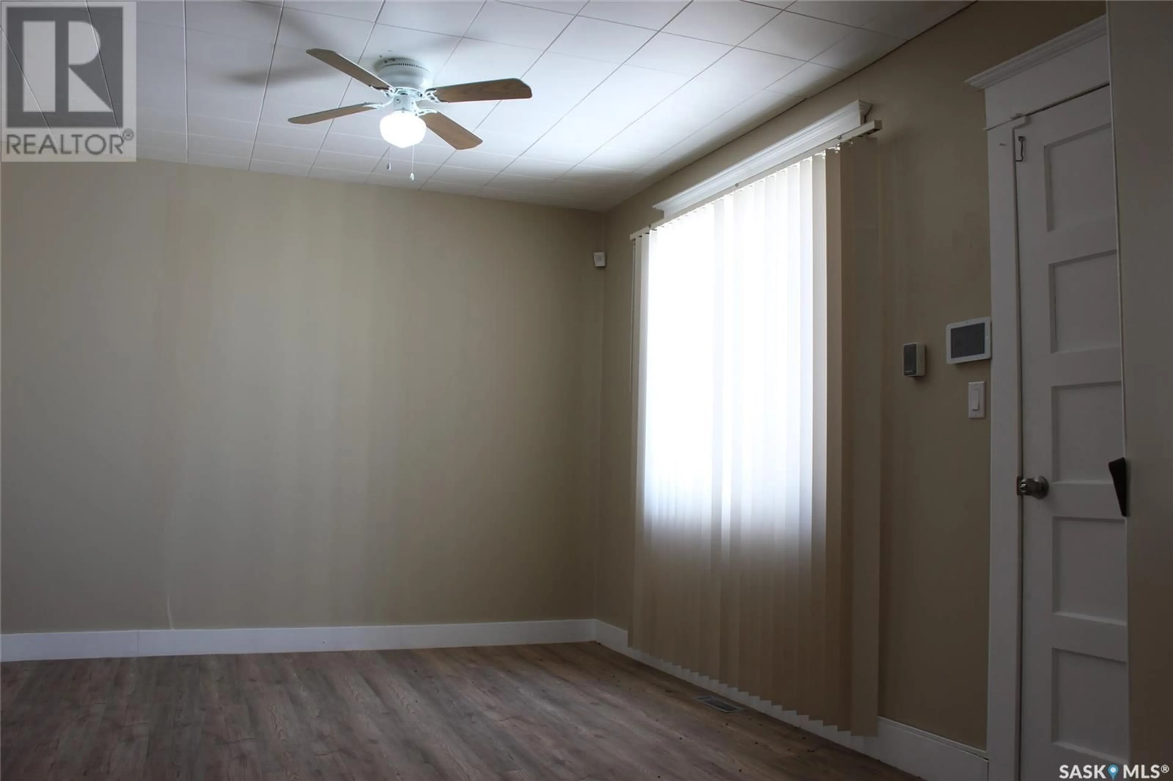 A pic of a room for 410 MAIN STREET, Climax Saskatchewan S0N0N0