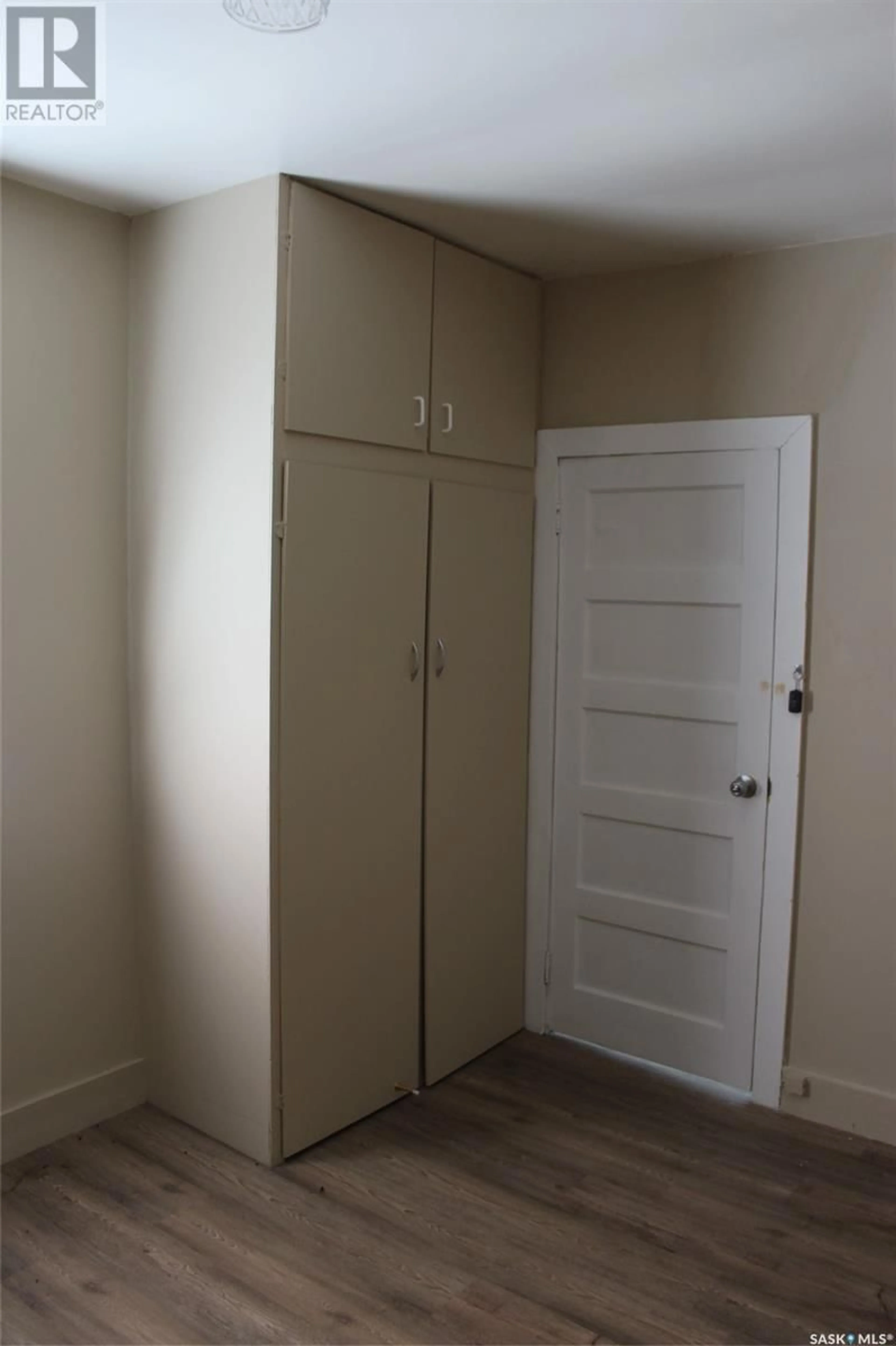 A pic of a room for 410 MAIN STREET, Climax Saskatchewan S0N0N0