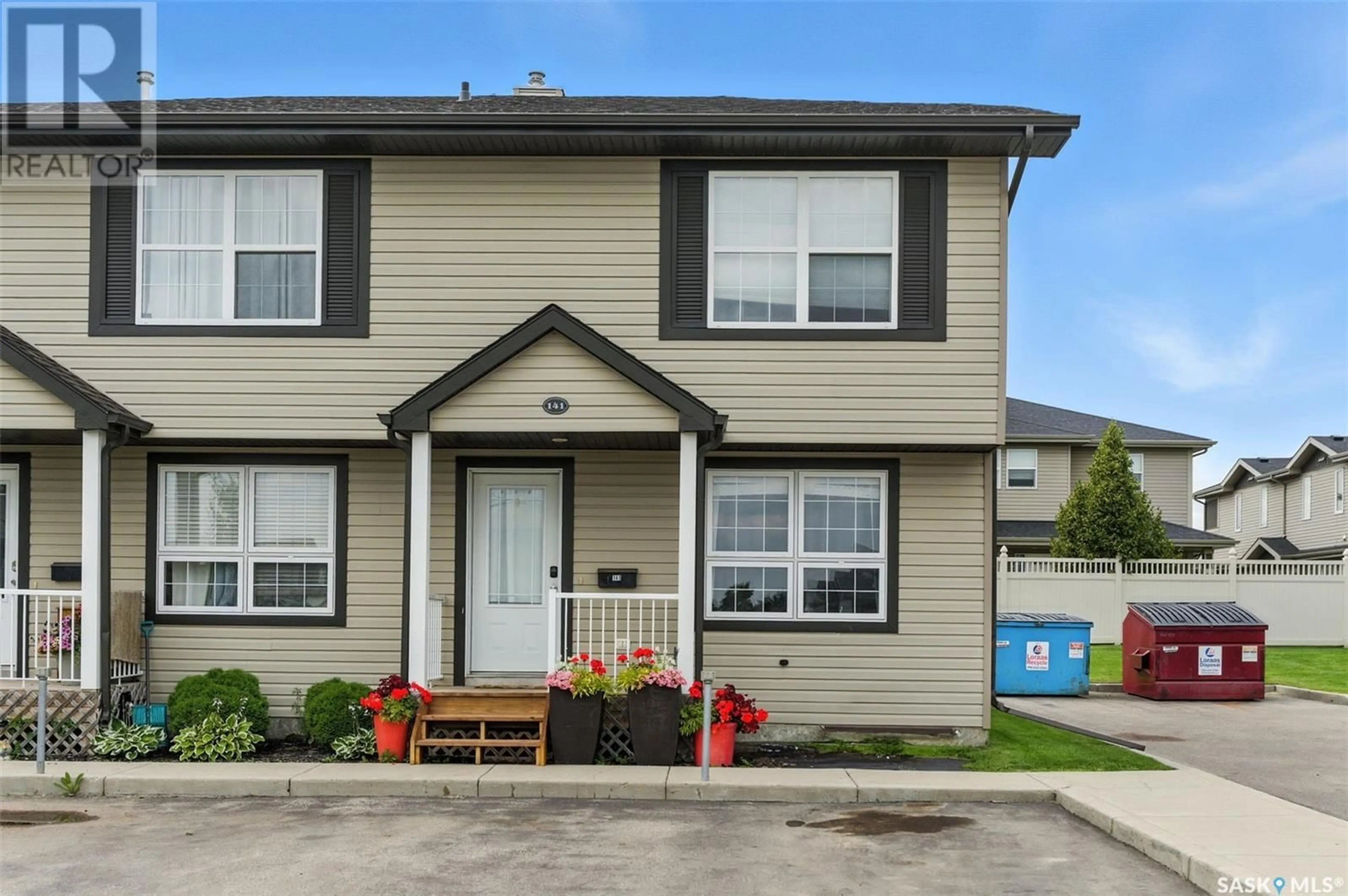 Home with vinyl exterior material, street for S - 141 700 2ND AVENUE, Martensville Saskatchewan S0K2T0