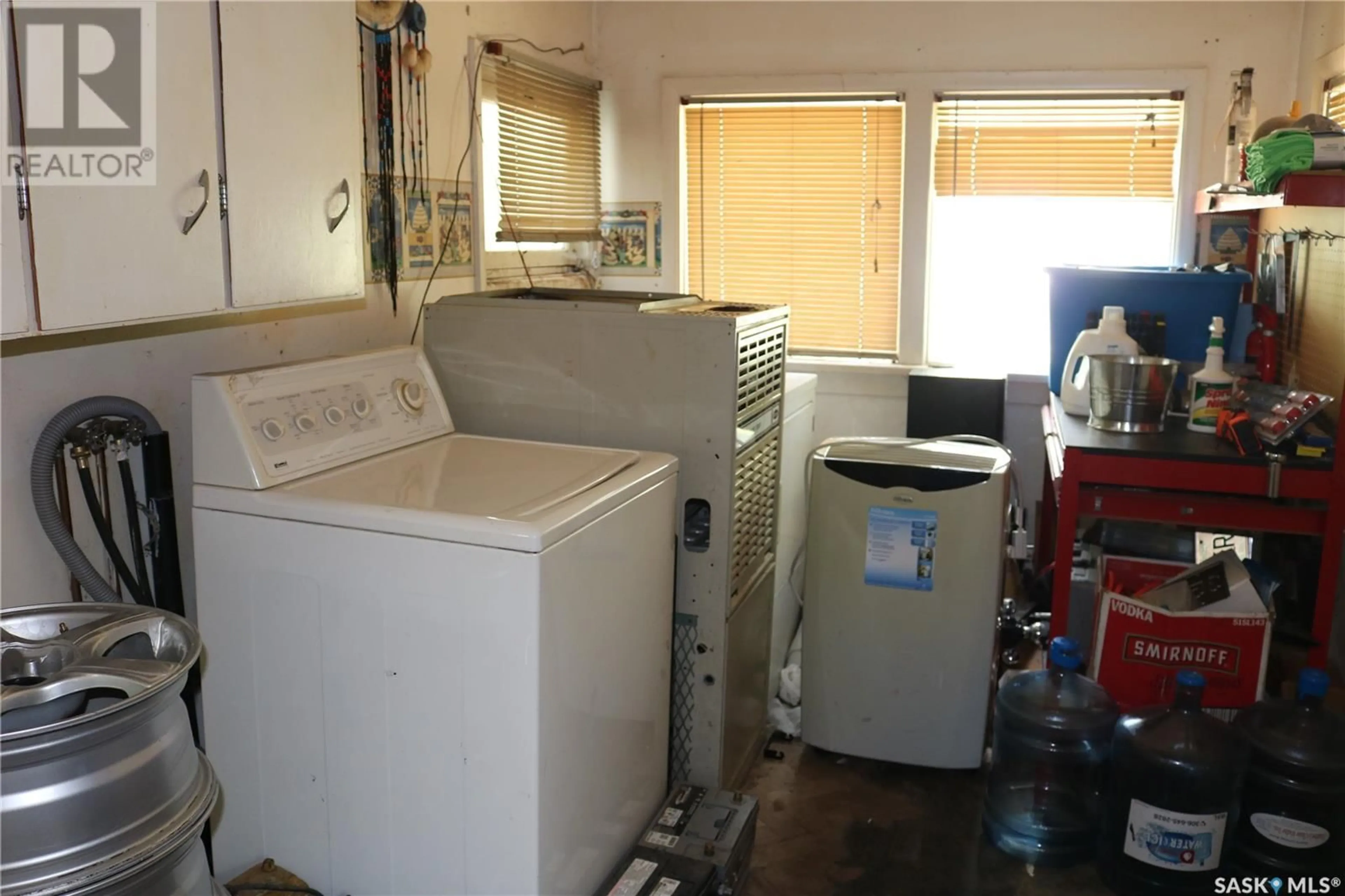 Laundry room for 203 MCDONALD STREET, Welwyn Saskatchewan S0A4L0