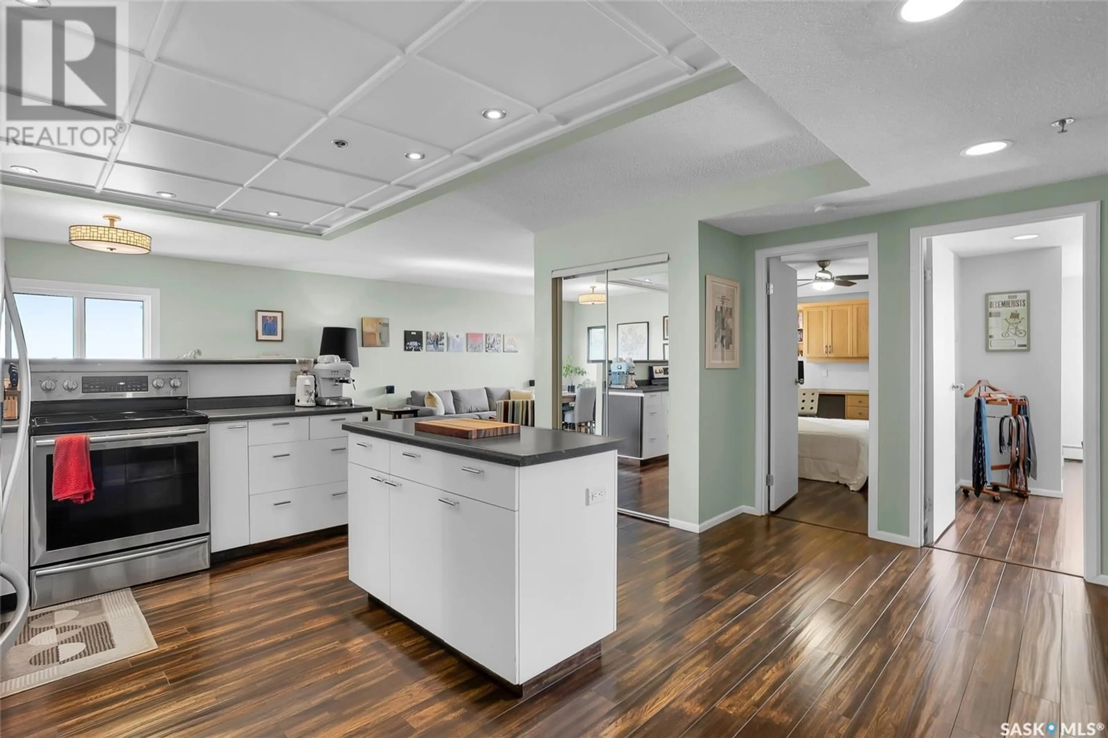Open concept kitchen, unknown for N - 601 525 3RD AVENUE, Saskatoon Saskatchewan S7K2J6