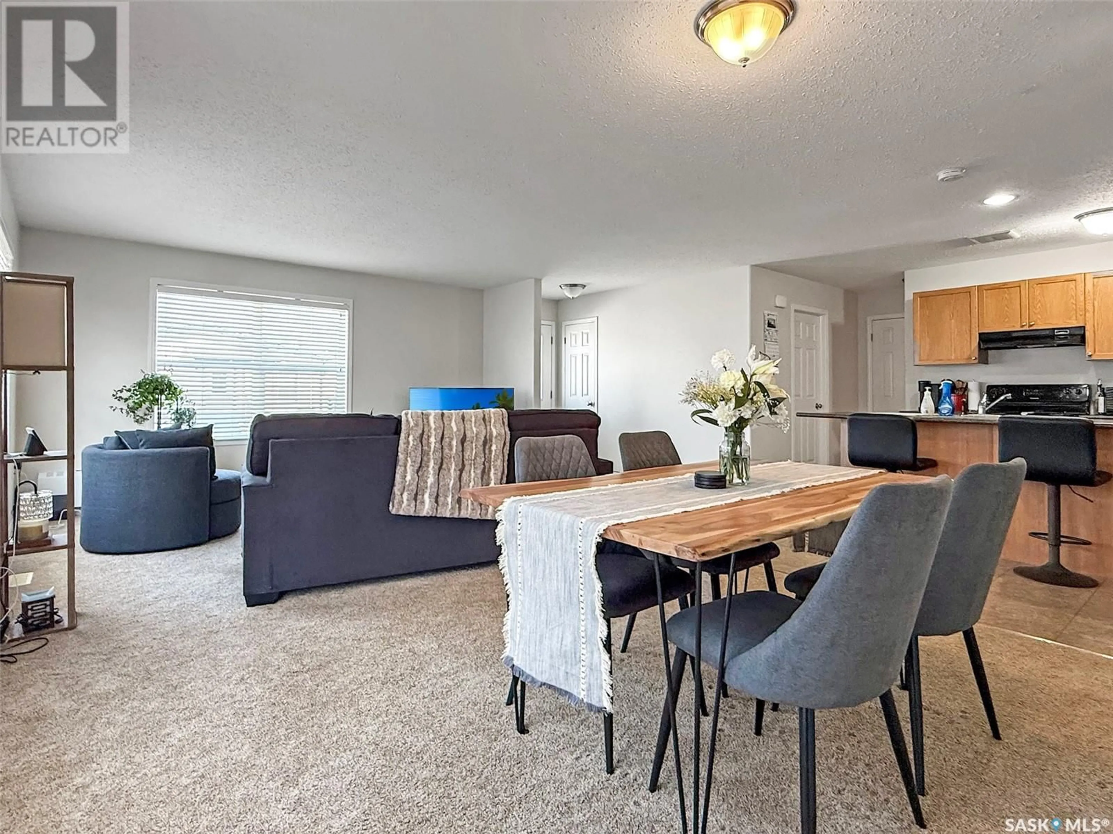 Living room with furniture, unknown for 4 - 1275 SOUTH RAILWAY STREET, Swift Current Saskatchewan S9H5P3