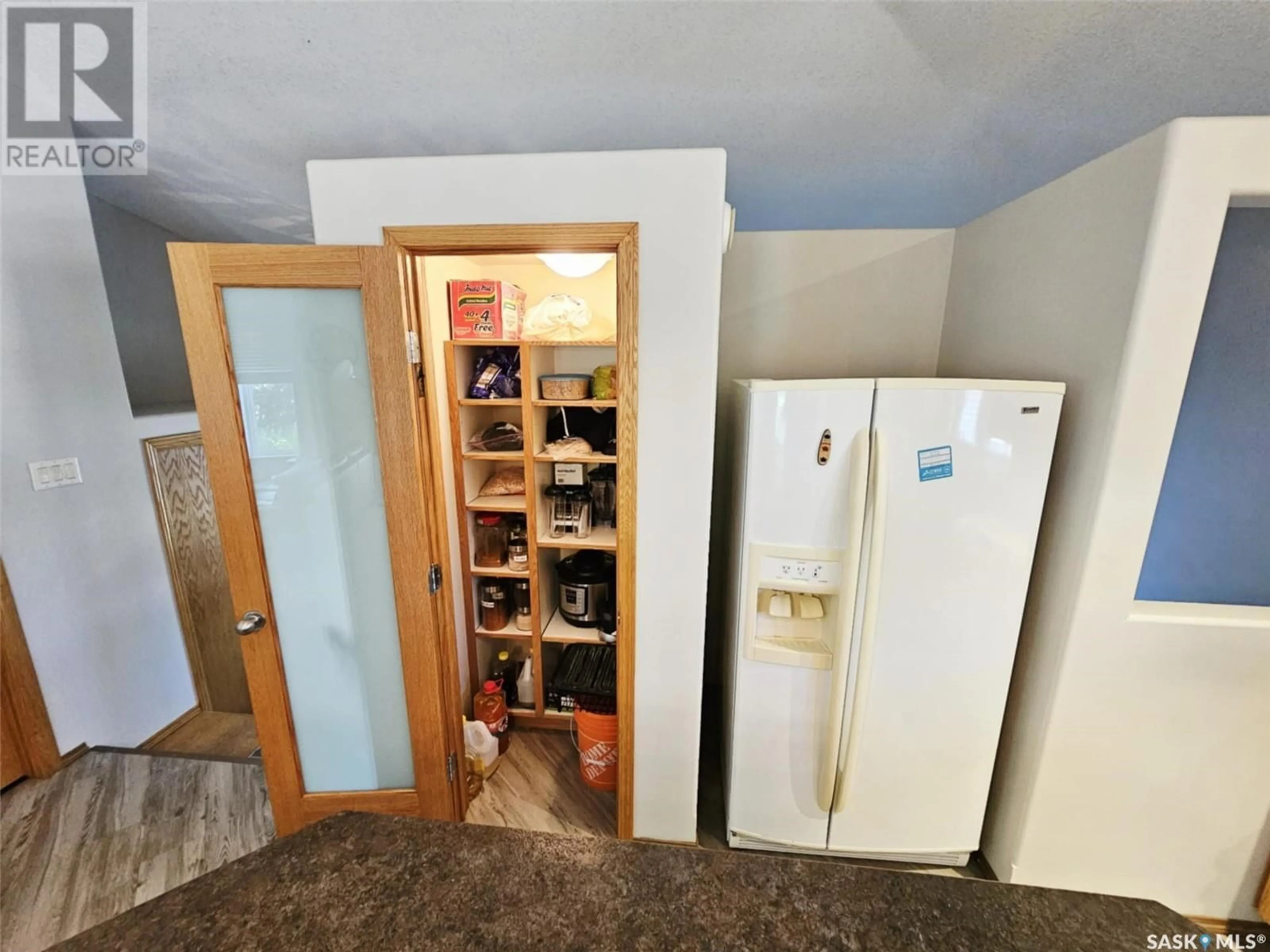 Storage room or clothes room or walk-in closet for 1122 BORDEN DRIVE, Esterhazy Saskatchewan S0A0X0