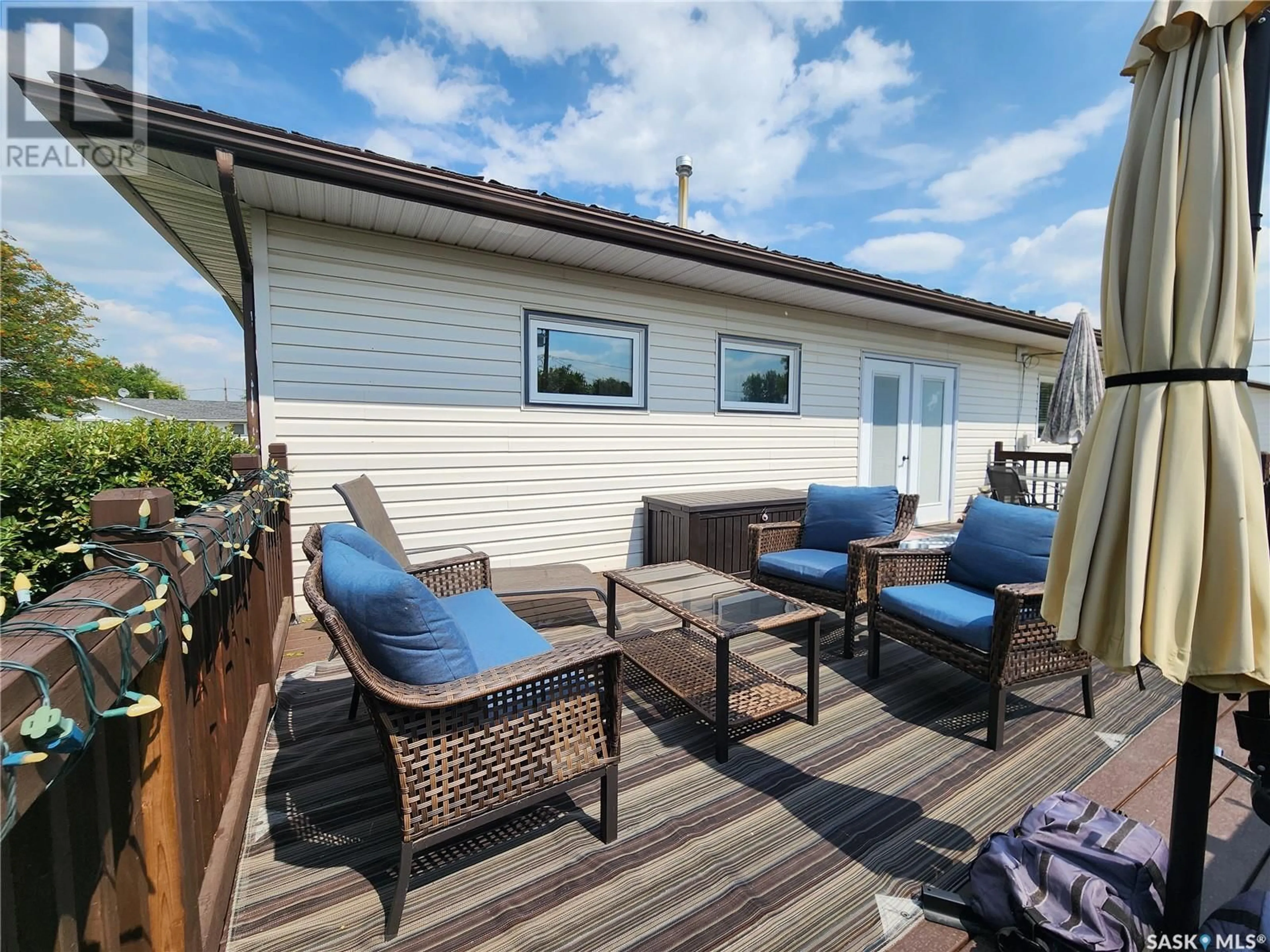 Patio, street for 559 6TH AVENUE, Melville Saskatchewan S0A2P0