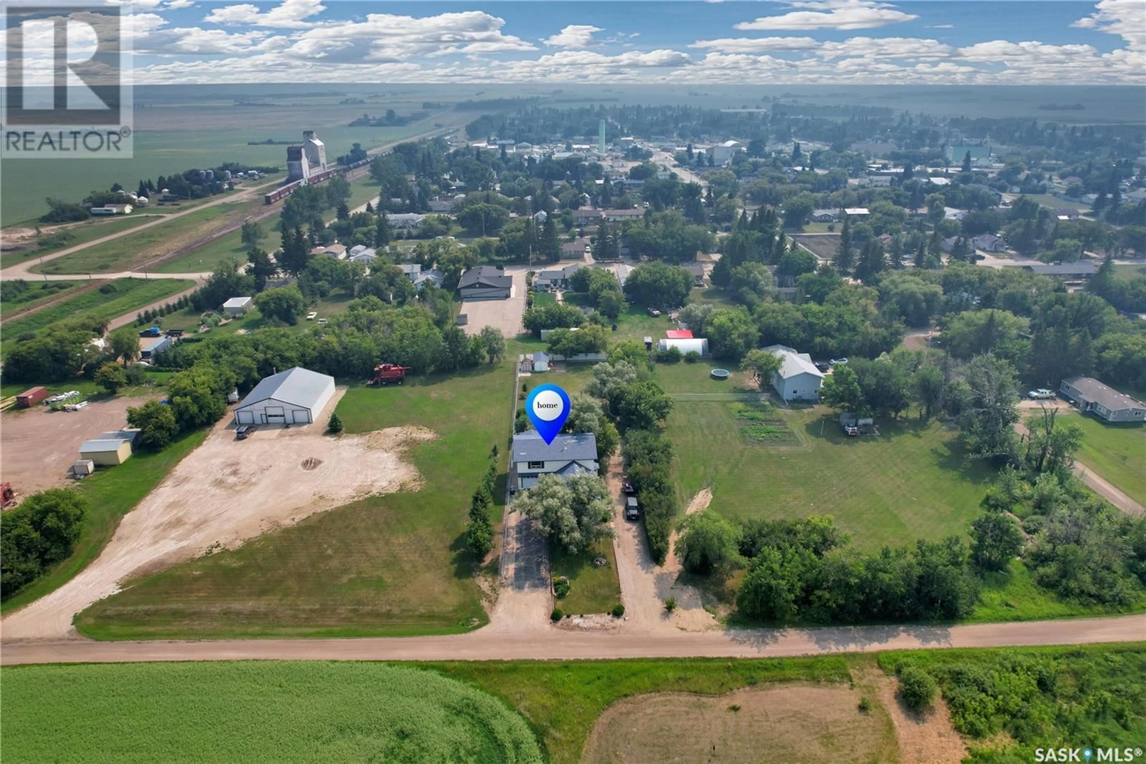A pic from outside/outdoor area/front of a property/back of a property/a pic from drone, building for 111 4TH STREET, Wakaw Saskatchewan S0K4P0